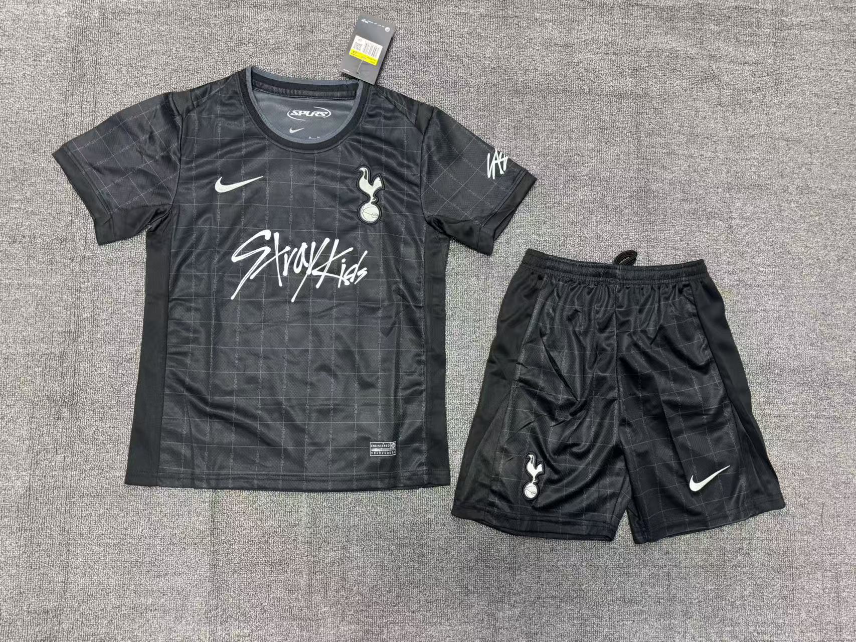 Tottenham Hotspur Away THFC x Stray Kids Limited Edition Kids Suit 25/26