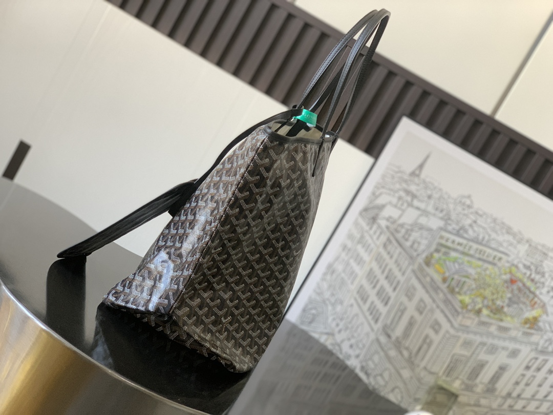 Goyard Saint Louis GM Tote in Black
