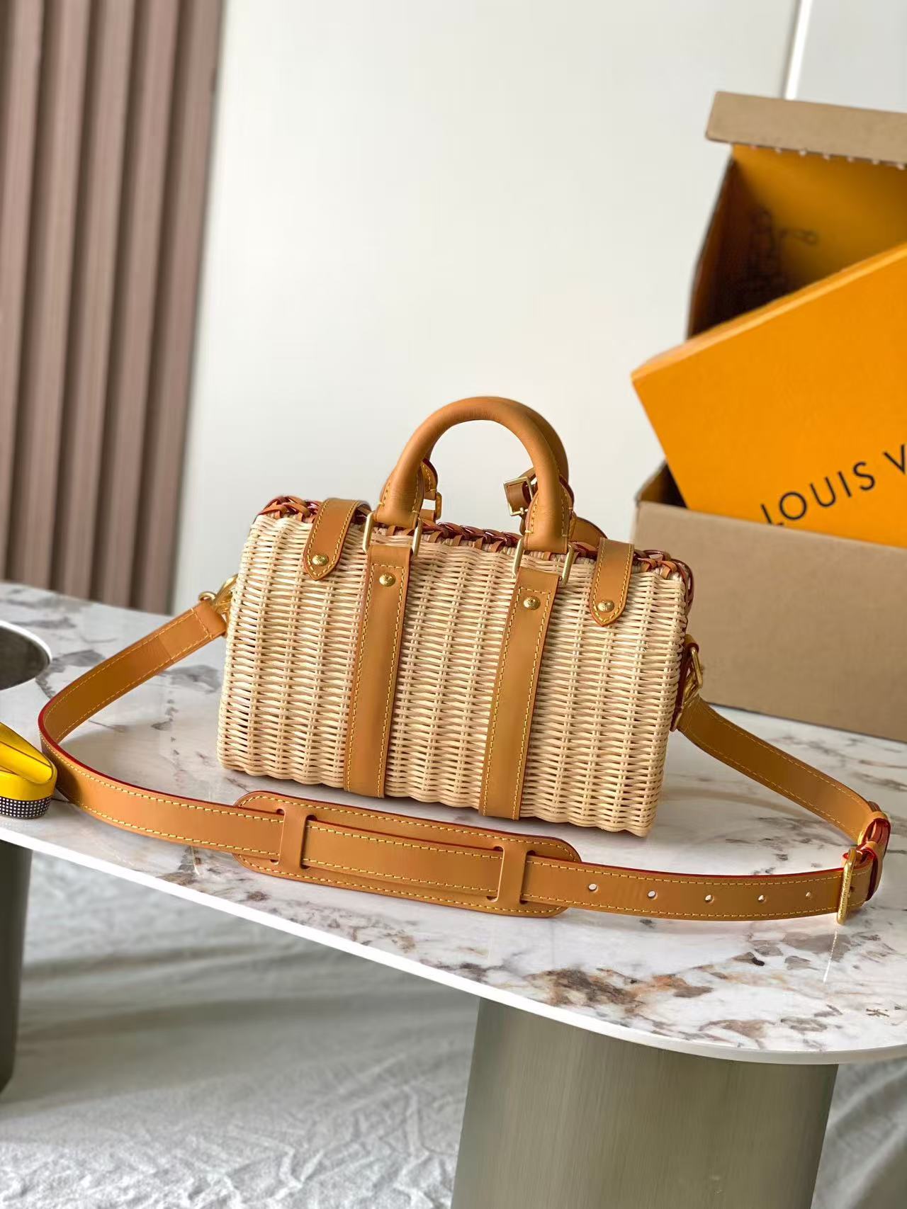 Louis Vuitton LV Keepall Bandouliere 25 handbag