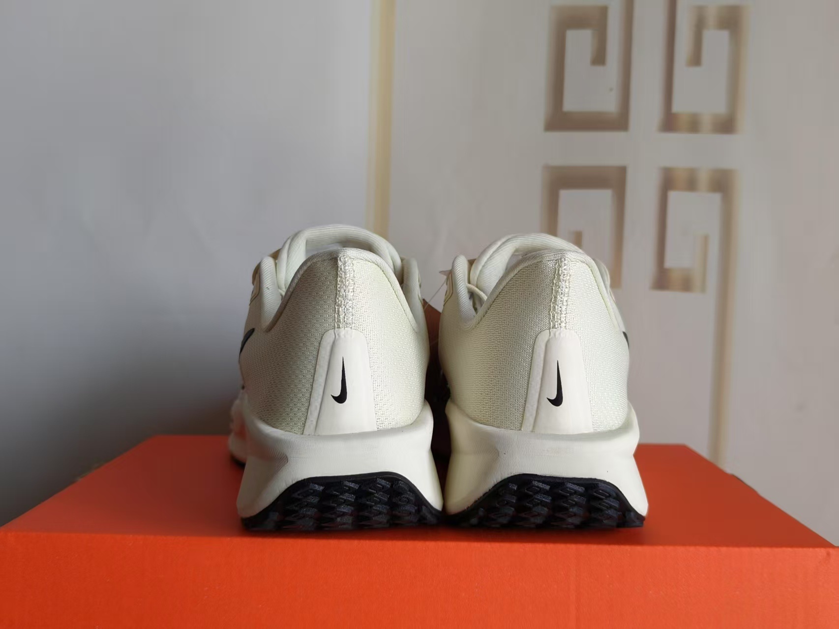 FD6033-104 US Men's Sizes6 to 11 in half sizes Beige Gen6 Shoes tianlong