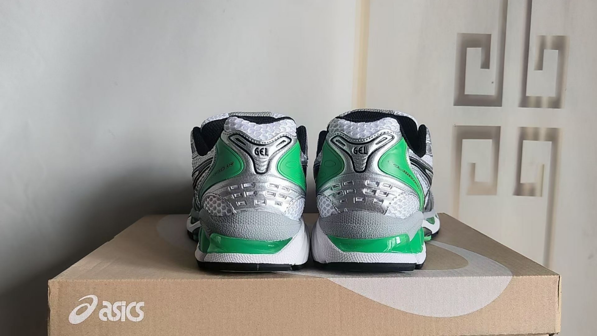 ASICS 1201A019-110 US Men's Sizes6 to 11 in half sizes Silvery Green Shoes tianlong