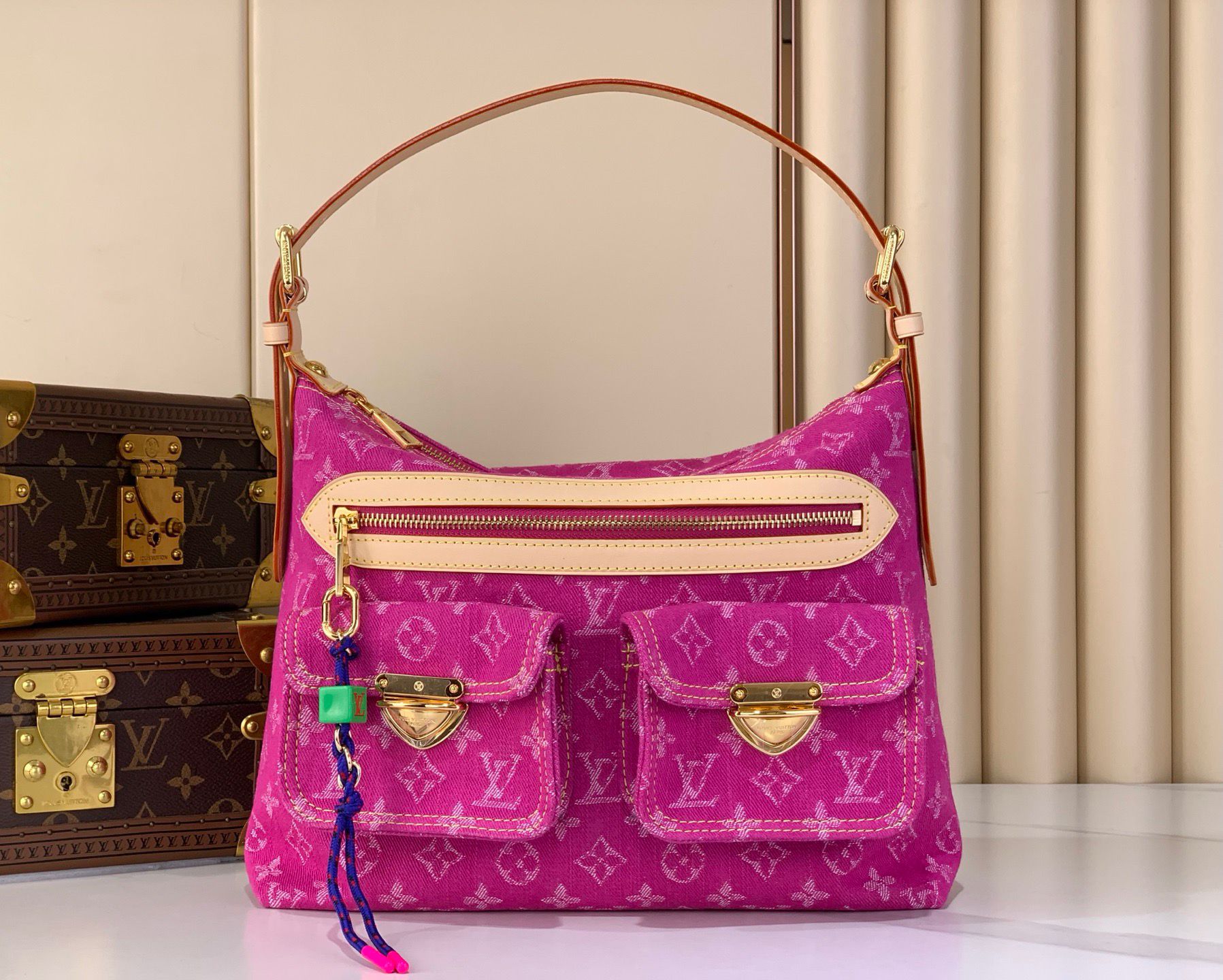Louis Vuitton LV Baggy handbag M28266