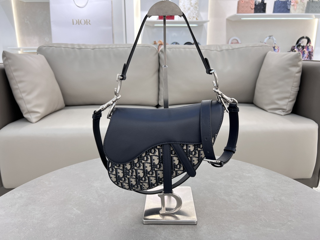 Dior Medium Saddle Bag With Strap in Blue Oblique