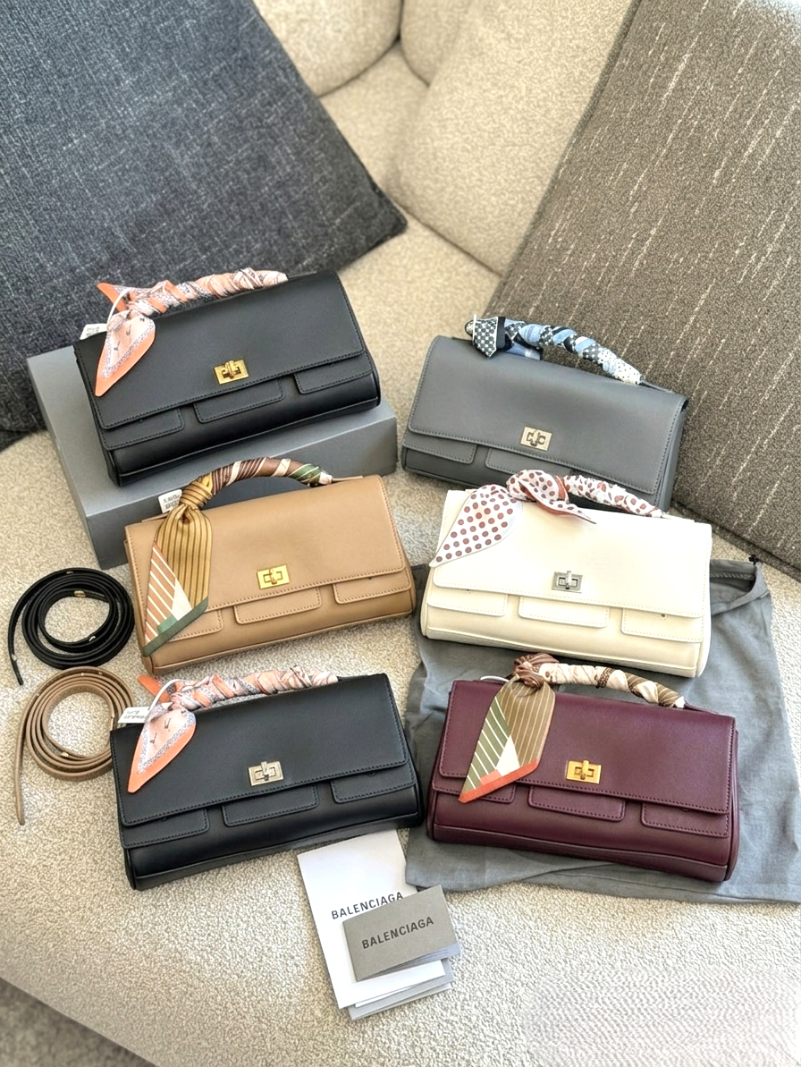 Balenciaga Smooth Leather Turn-Lock Flap Long Handheld Clutch Detachable Crossbody Strap Bag - KAIROO