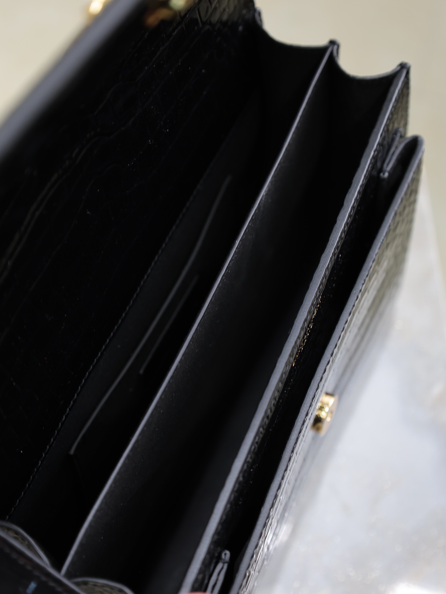 Saint Laurent YSL Black Crocodile Pattern Chain Shoulder Bag