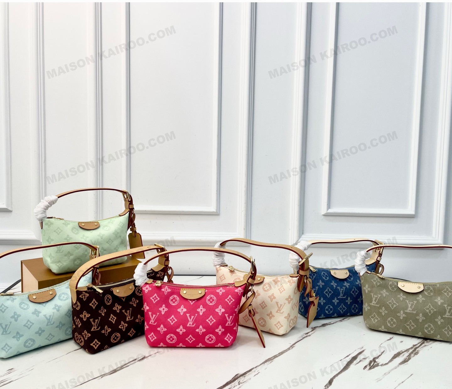 Louis Vuitton LV Remix Pochette Hills Monogram Denim Canvas Hobo Lunch Box Shoulder Bag - KAIROO