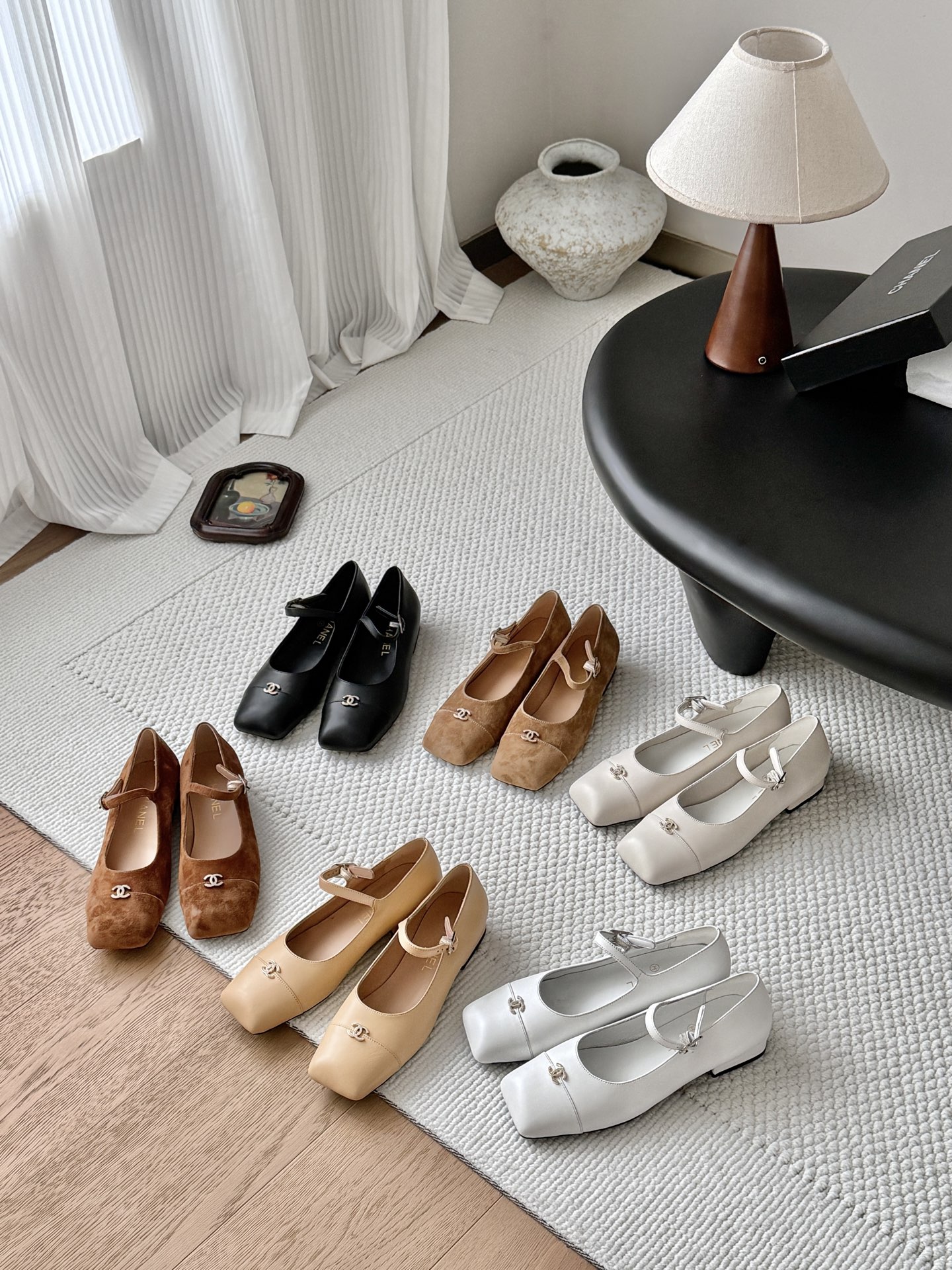 Chanel 26K Lambskin Interlocking CC Logo Mary Jane Flats - KAIROO