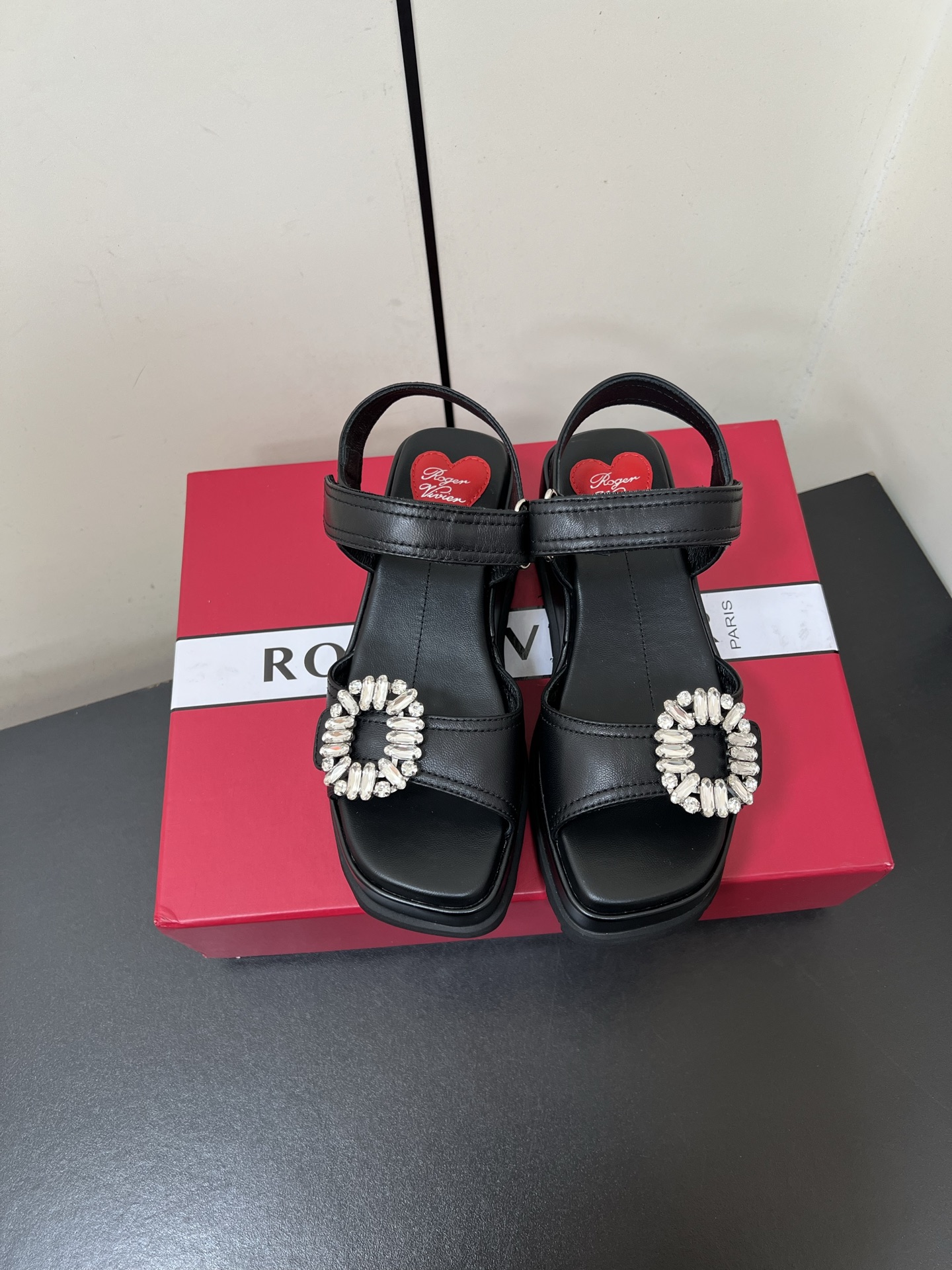 Roger Vivier Slidy Viv Platform Leather Sandal