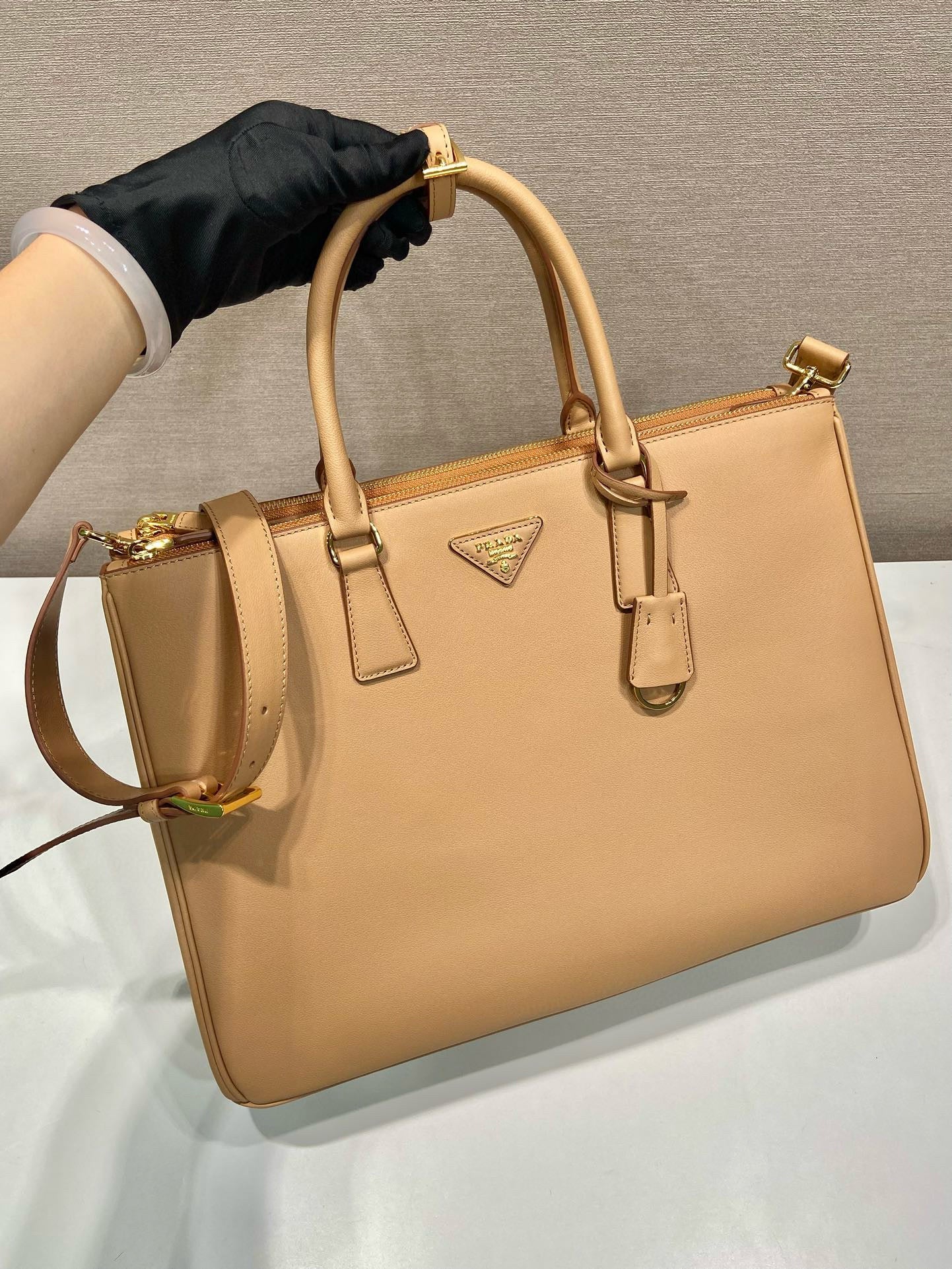 Prada Large  Galleria Saffiano leather bag Sand Beige