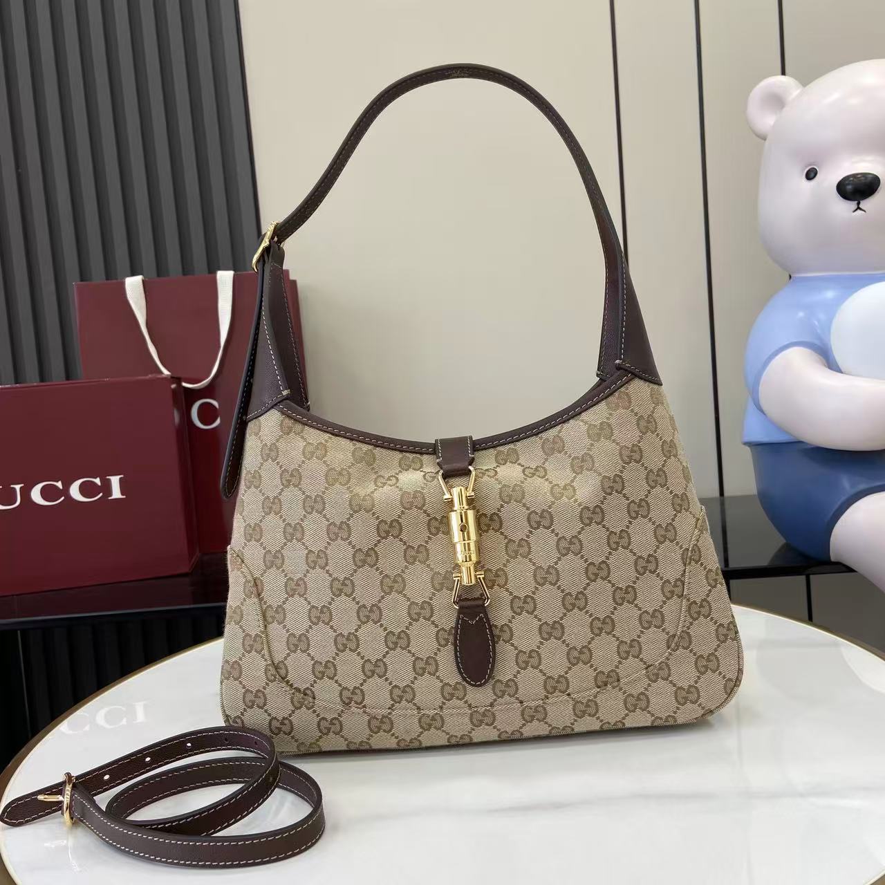 Gucci Jackie 1961 medium shoulder bag 863136