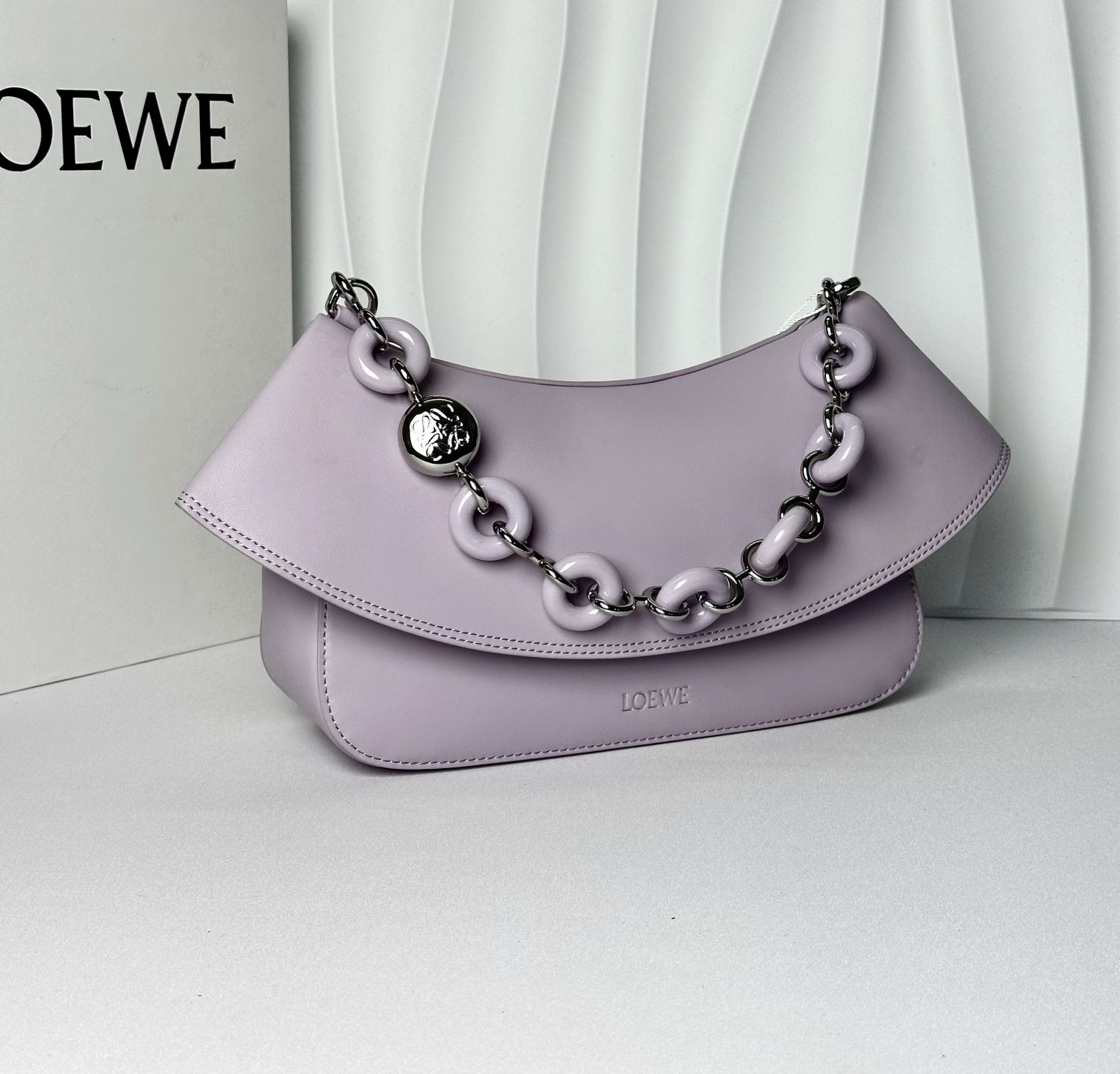 Loewe Lavender Smooth Leather Pebble Anagram Donut Chain Link Flap Wave Hobo Shoulder Bag - KAIROO