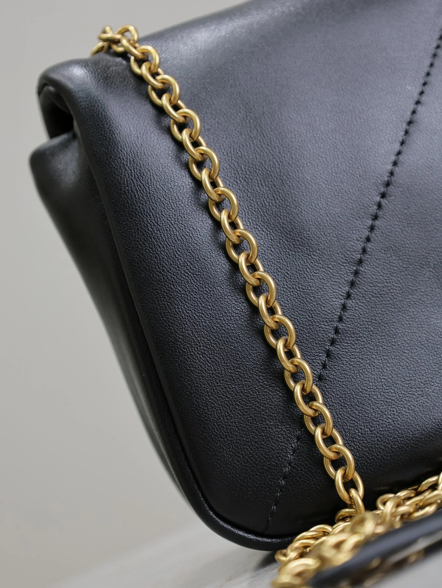 Saint Laurent YSL Mini Jamie 4.3 Shoulder Bag 16cm Black Lambskin GHW