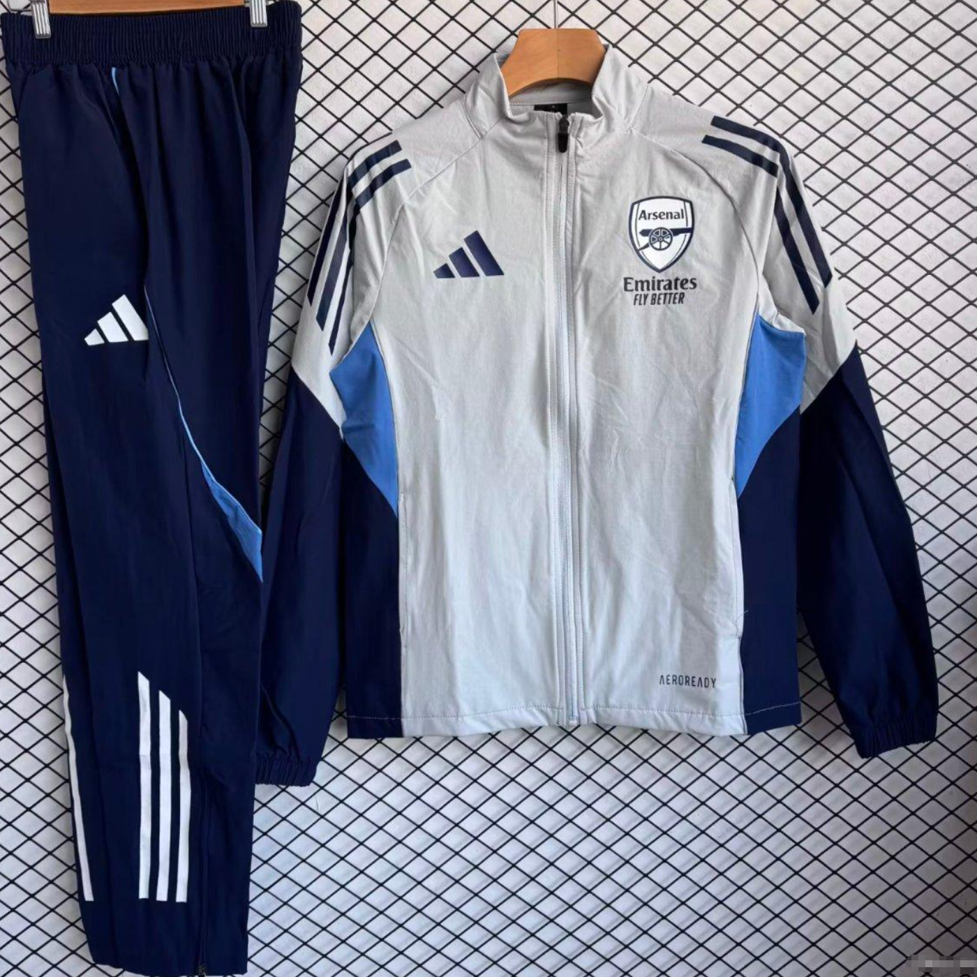 25/26 Arsenal White with Navy Blue Full zipper Jacket Tracksuit+ long pants S-2XL