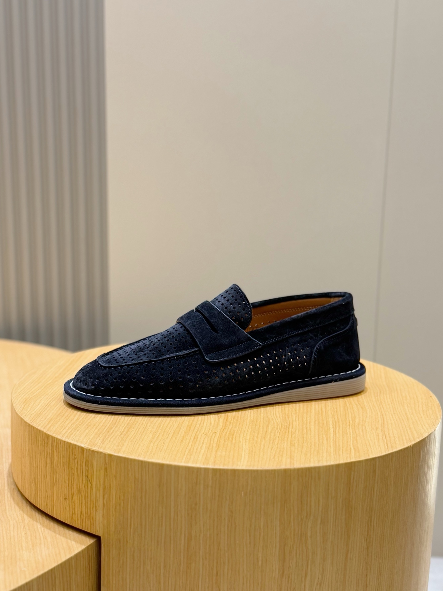 Dolce Gabbana Men's Suede Florio Loafer