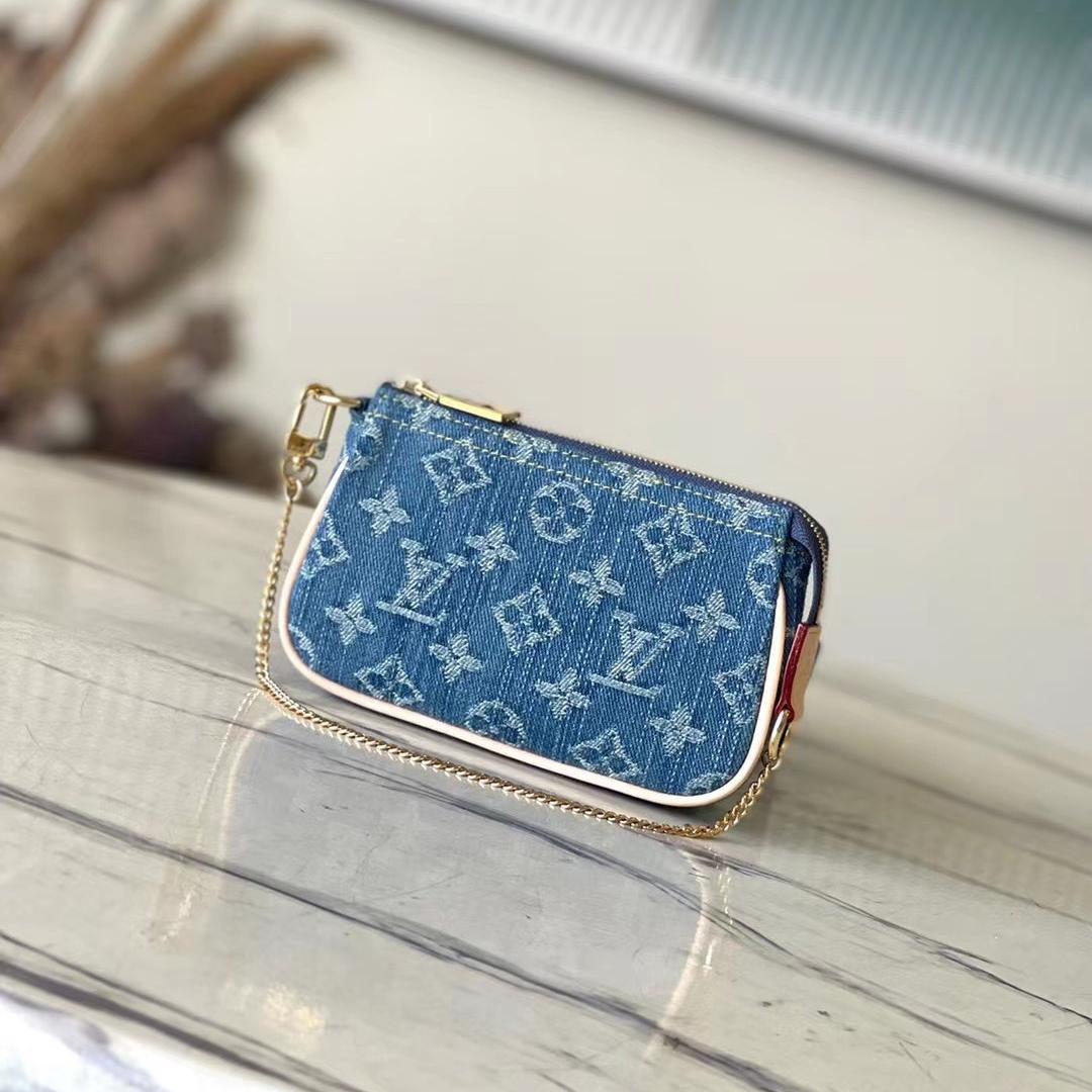 Louis Vuitton LV Mini Pochette handbag