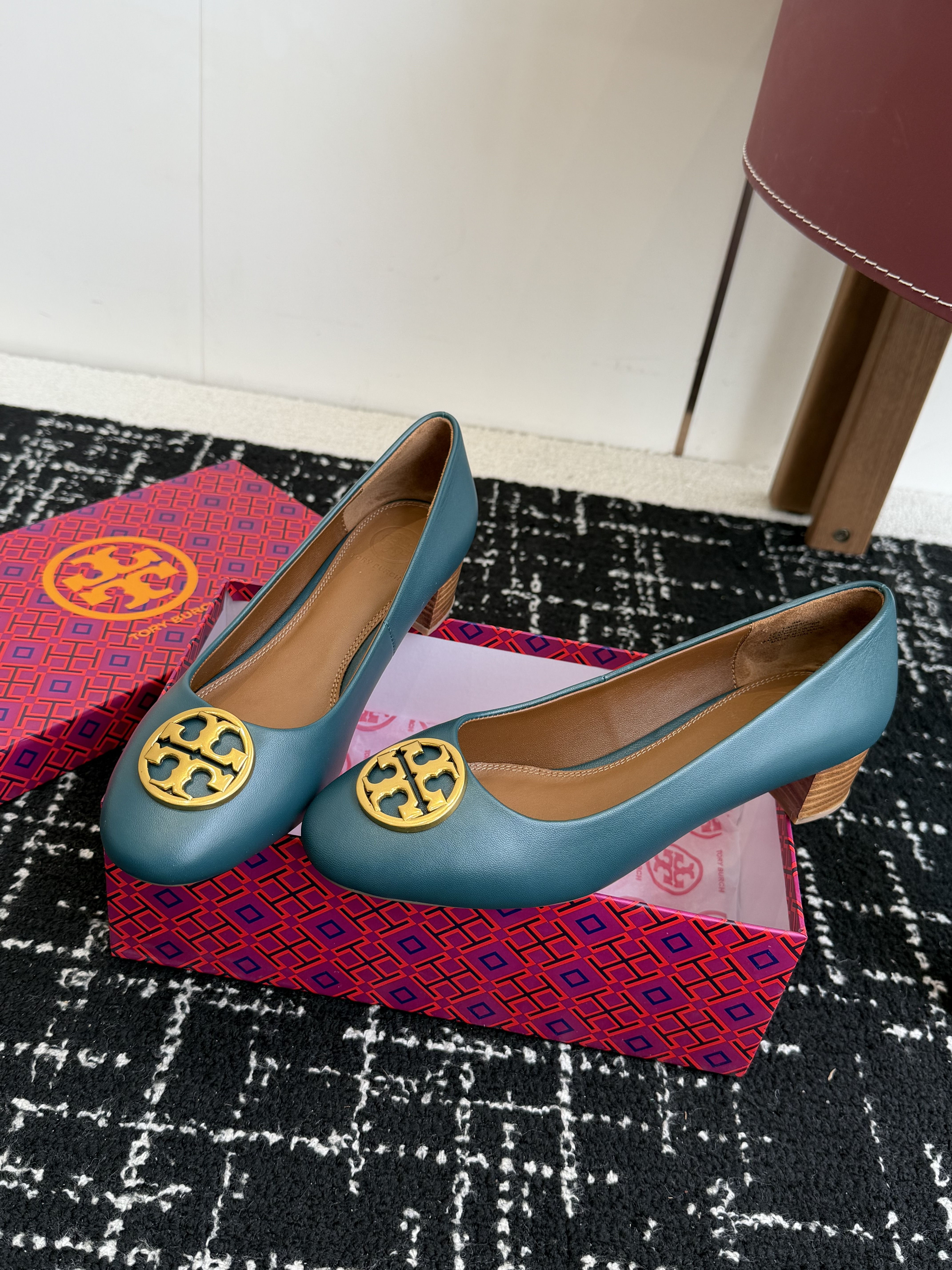Tory Burch Leather Ballet Pumps
