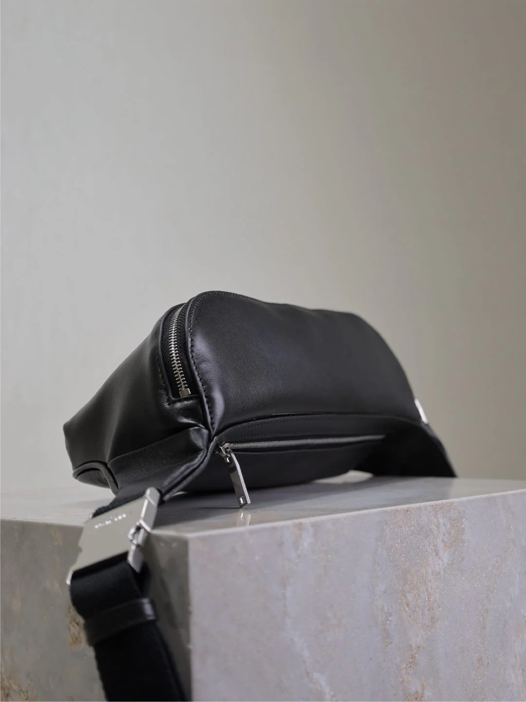 Saint Laurent YSL Classic Bag 26cm Black Lambskin