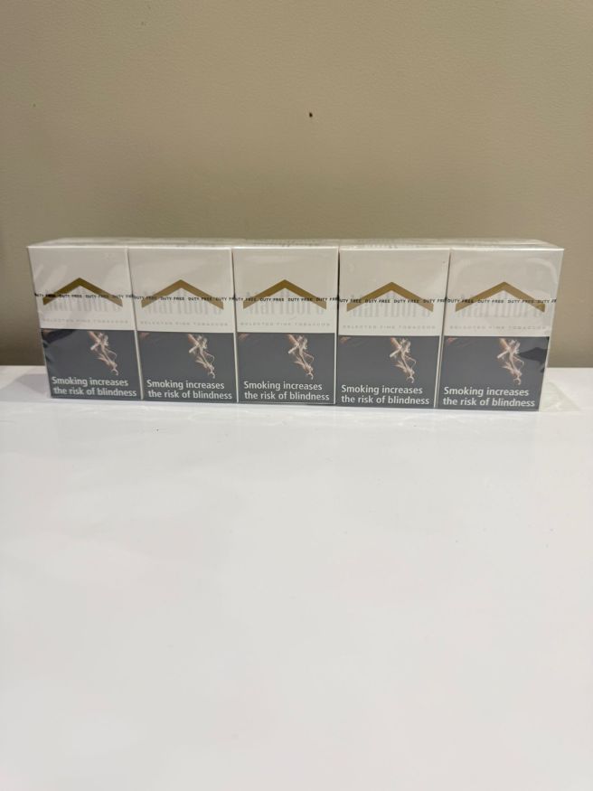 Marlboro White Black 20s Cigarettes x 10 Packs /1 Carton
