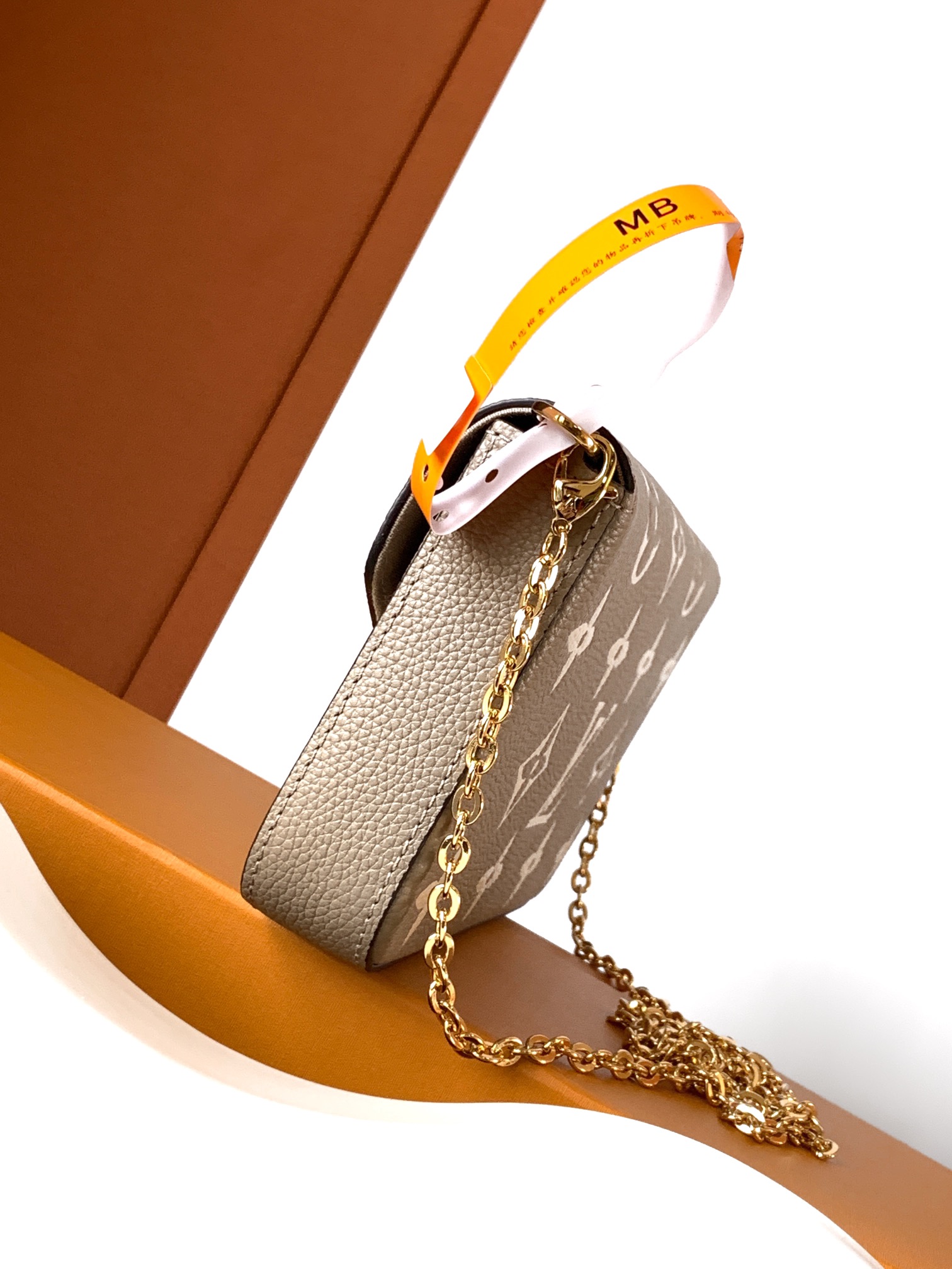 M82610 LV Pochette Felicie Flap Pouch