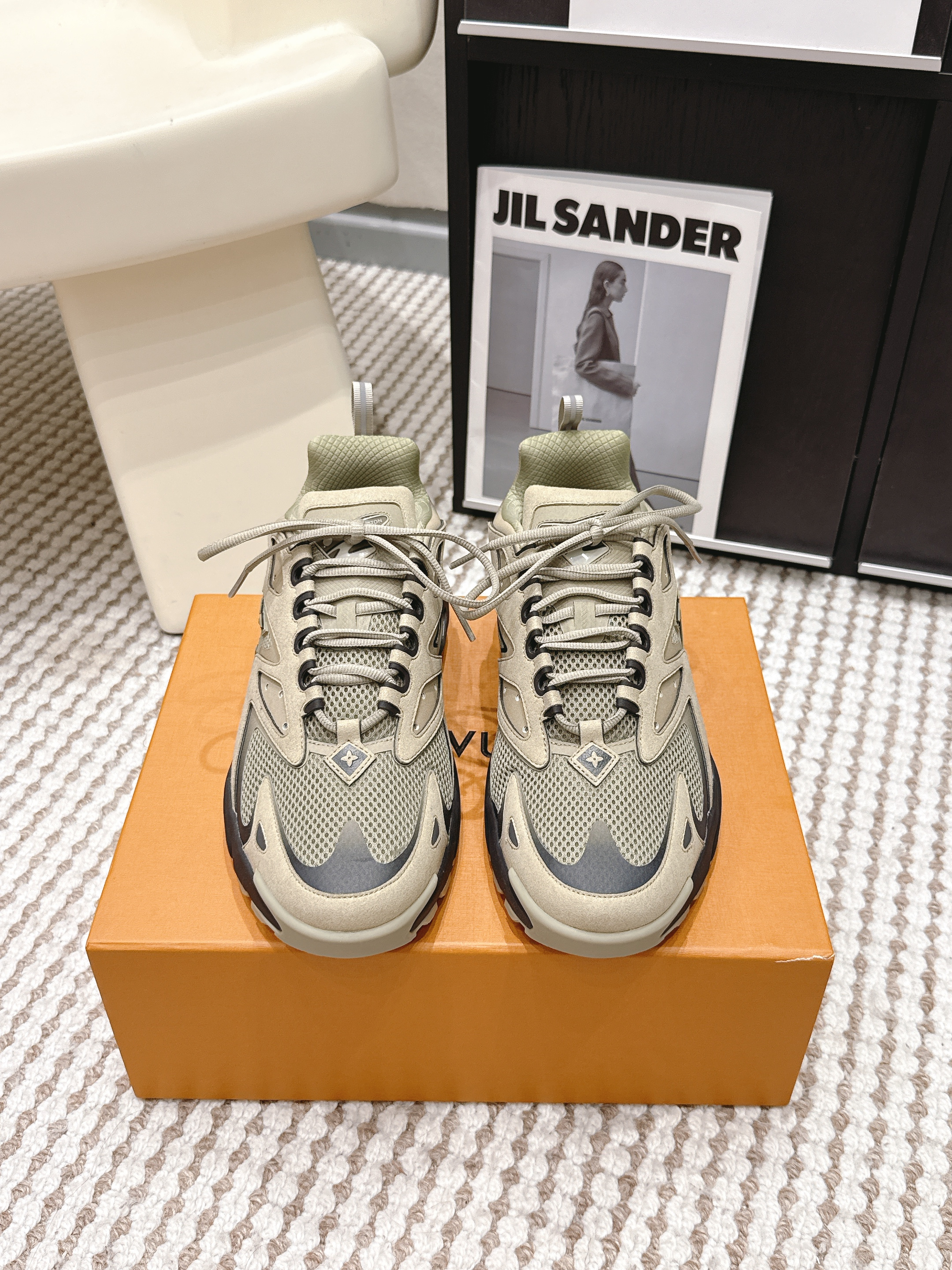 Men's LV Runner Tatic Sneaker
