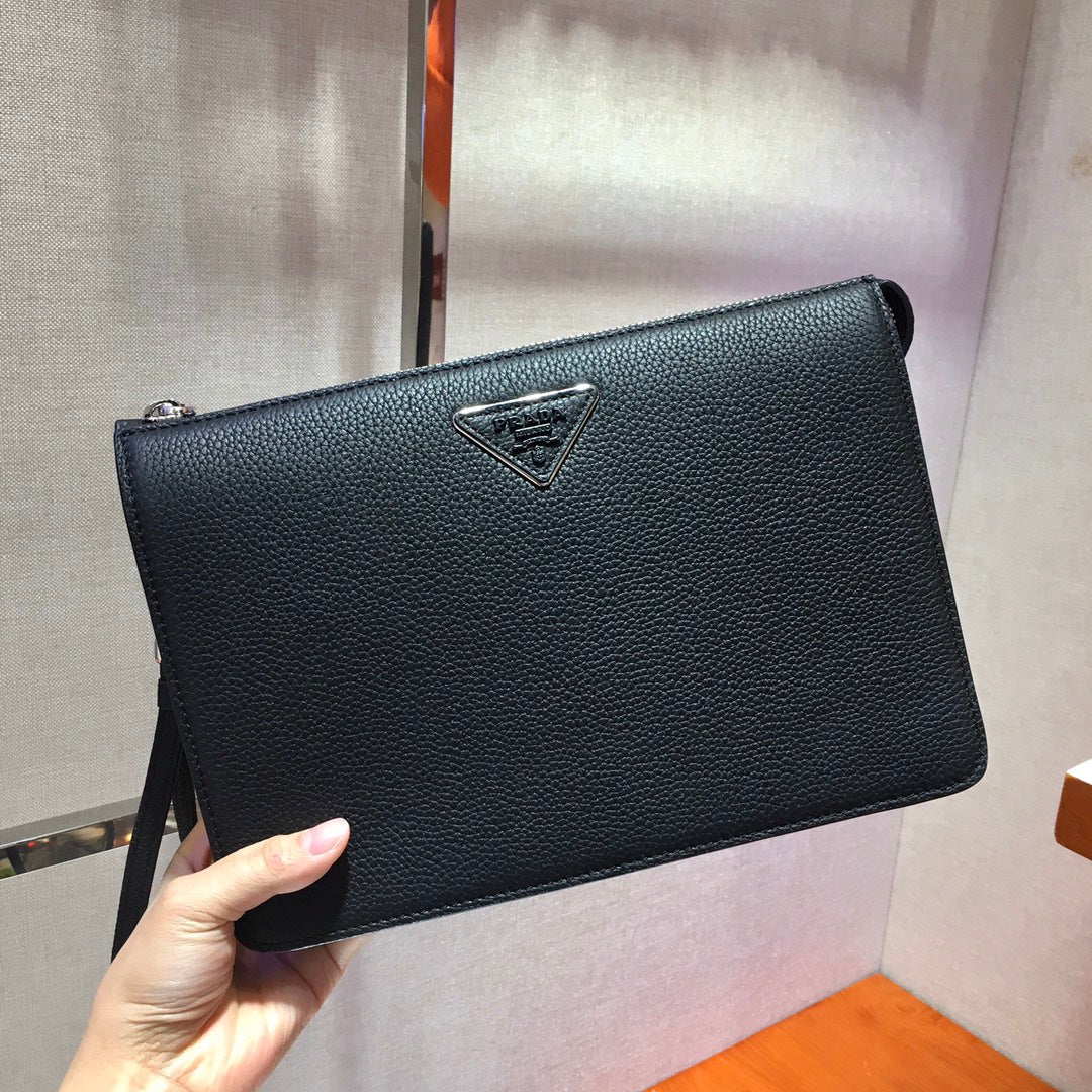 Prada CLUTCH 26 IN BLACK GRAINED CALFSKIN TRIANGLE LOGO