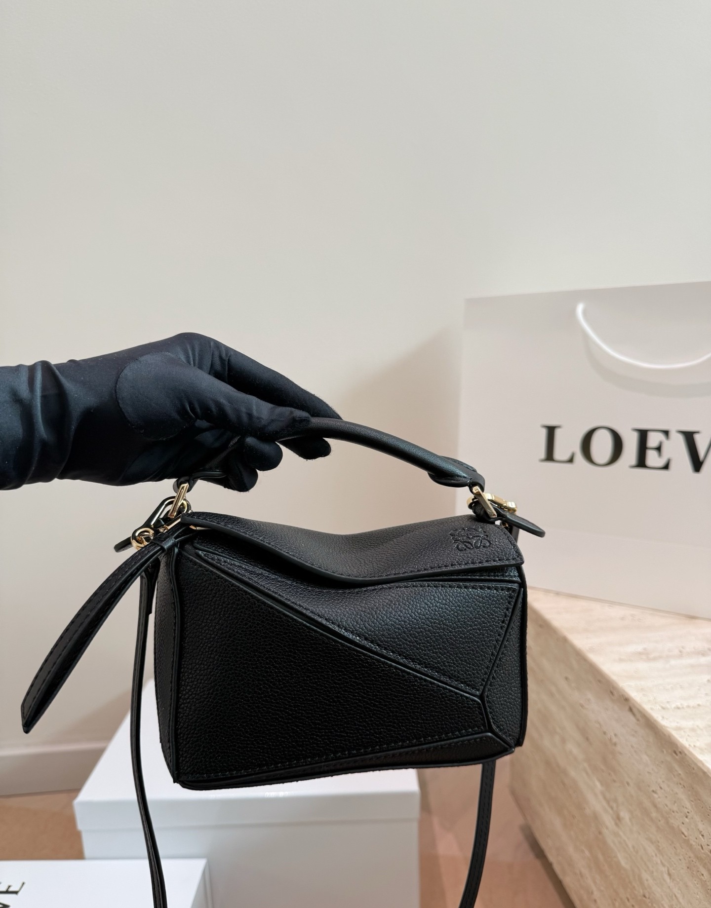 Loewe Puzzle 18/24/29 Black Edge Cut-Outs Grained Calfskin Leather Shoulder Top Handle Bags - KAIROO