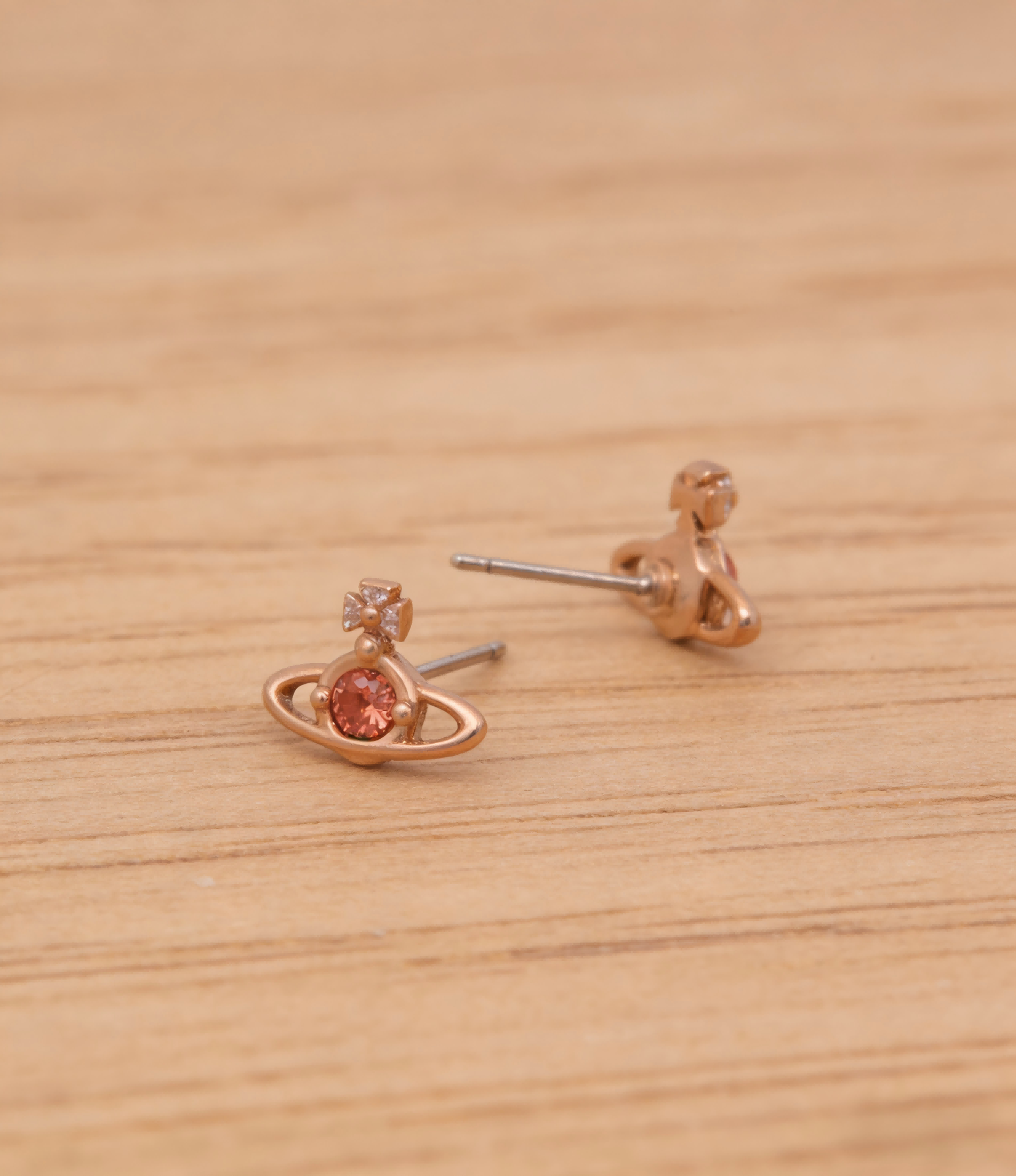 2026 New Vivienne Westwood Rose Gold Tone Peach Crystal Mini Saturn Orb Stud Earrings for Women, Trendy Y2K Aesthetic Dainty Jewelry, Perfect for Daily & Party Wear