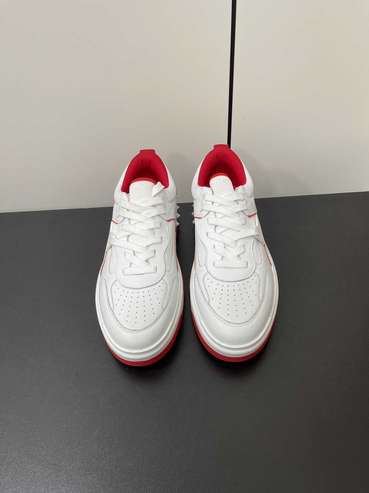 Christian Loubutin Unisex Sneaker
