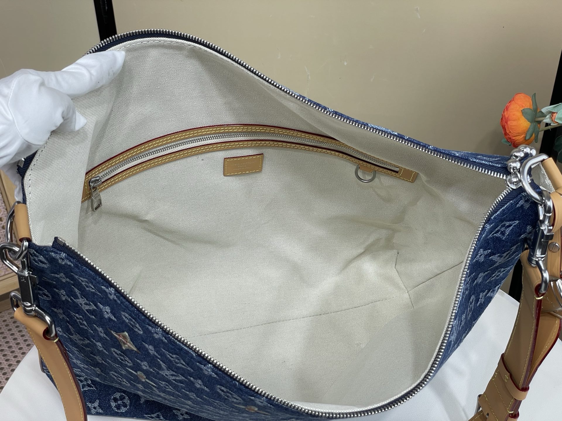 Louis Vuitton VAGABOND HOBO handbag