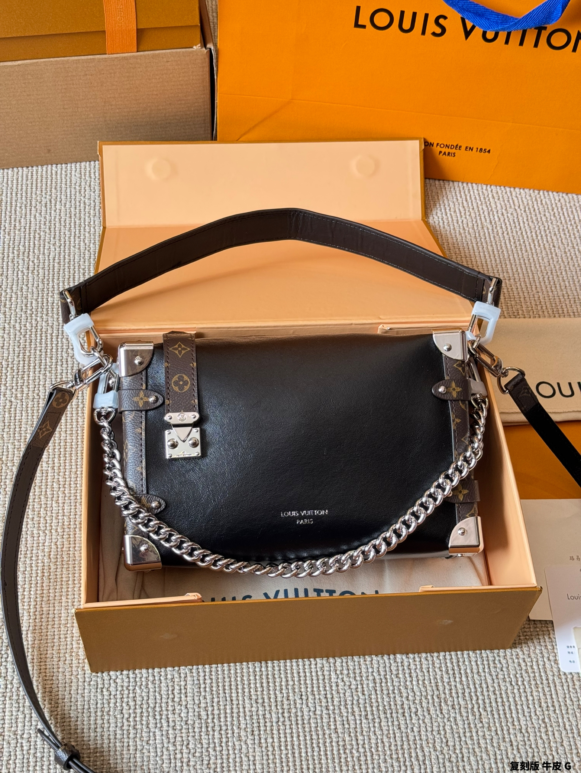 Louis Vuitton LV Side Trunk MM Smooth Black Leather Monogram Trim S-Lock Soft Shoulder Bag - KAIROO