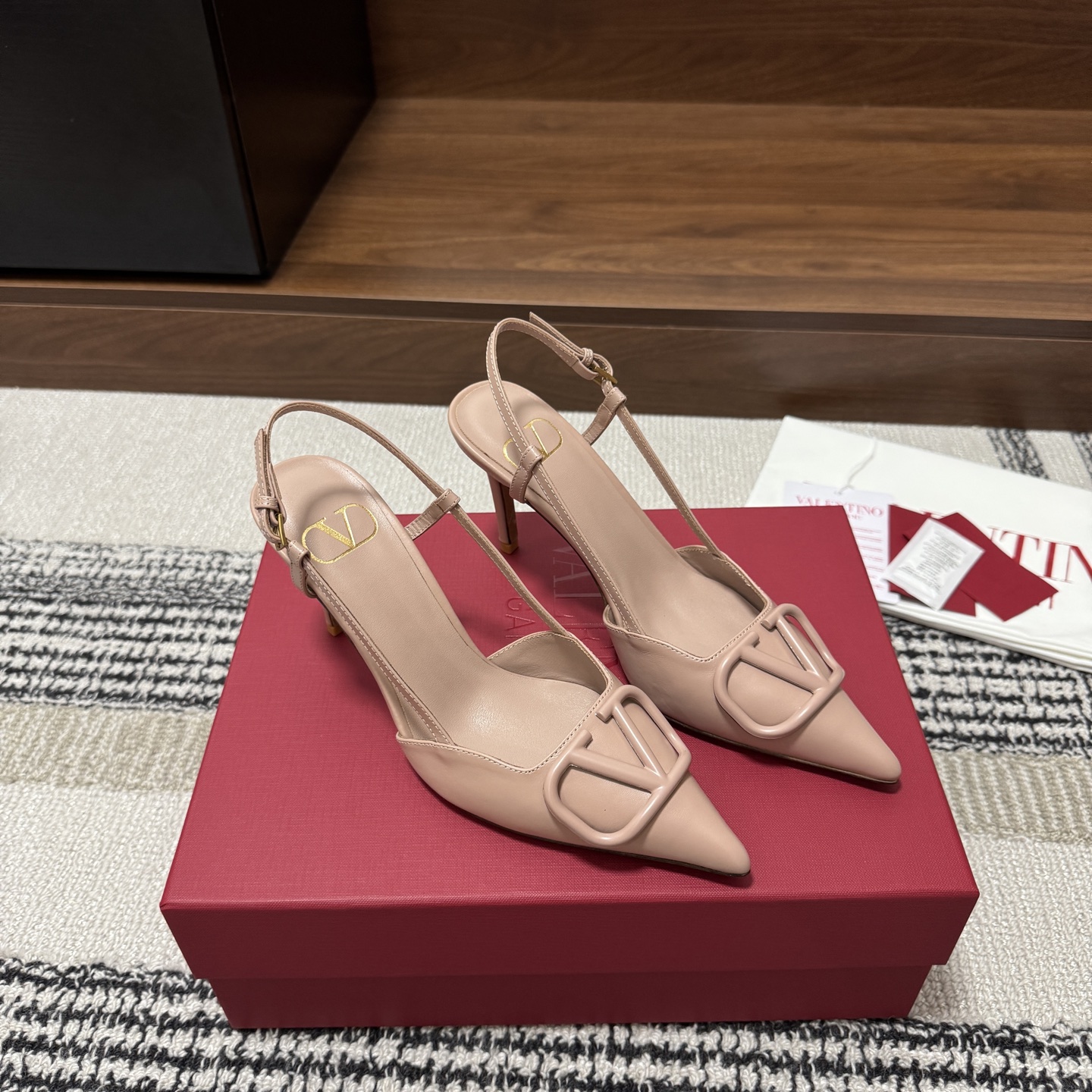 Valentino Vlogo Signature Slingback