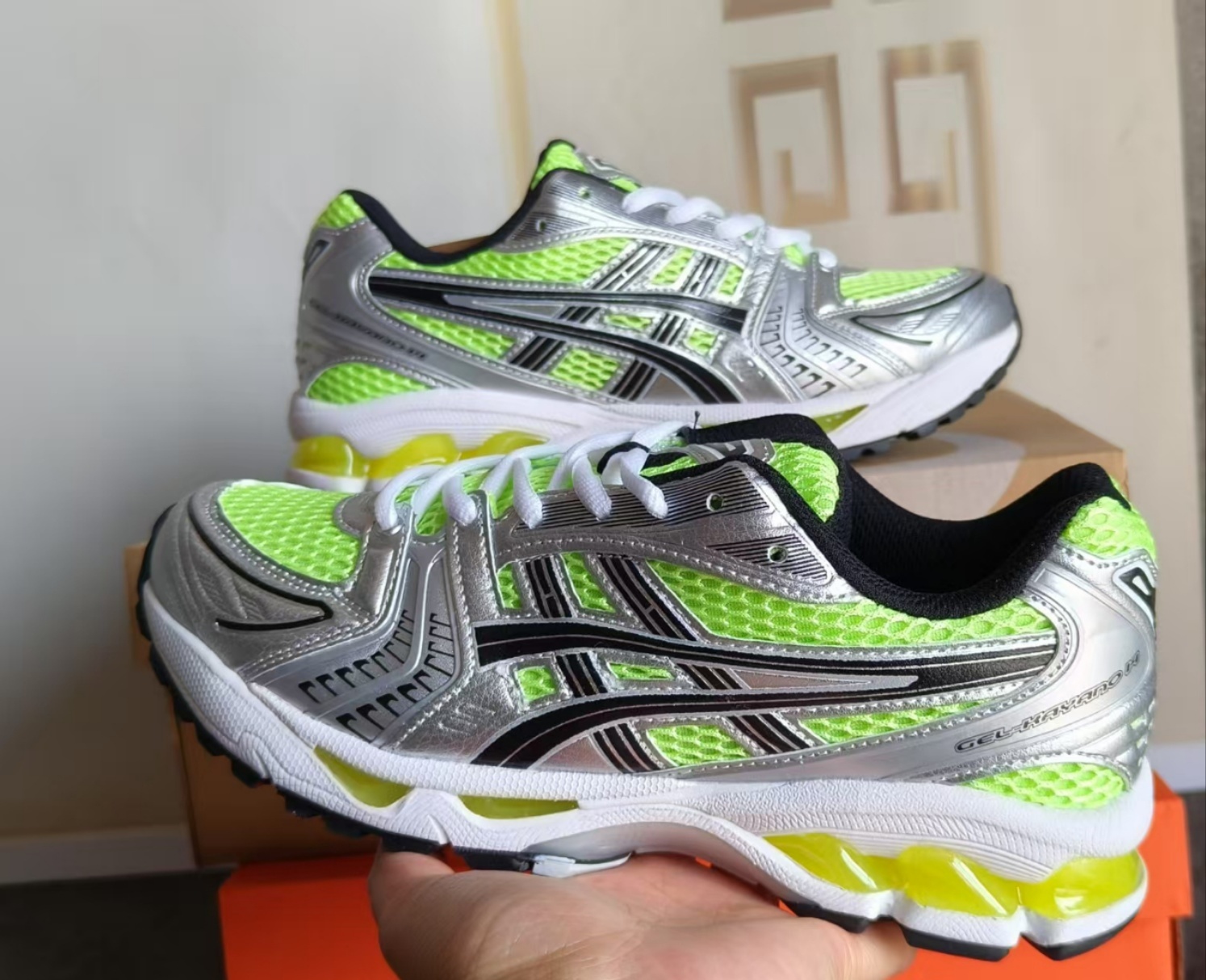 ASICS 1201A019-751 US Men's Sizes6 to 11 in half sizes Black Yellow Silver Shoes tianlong