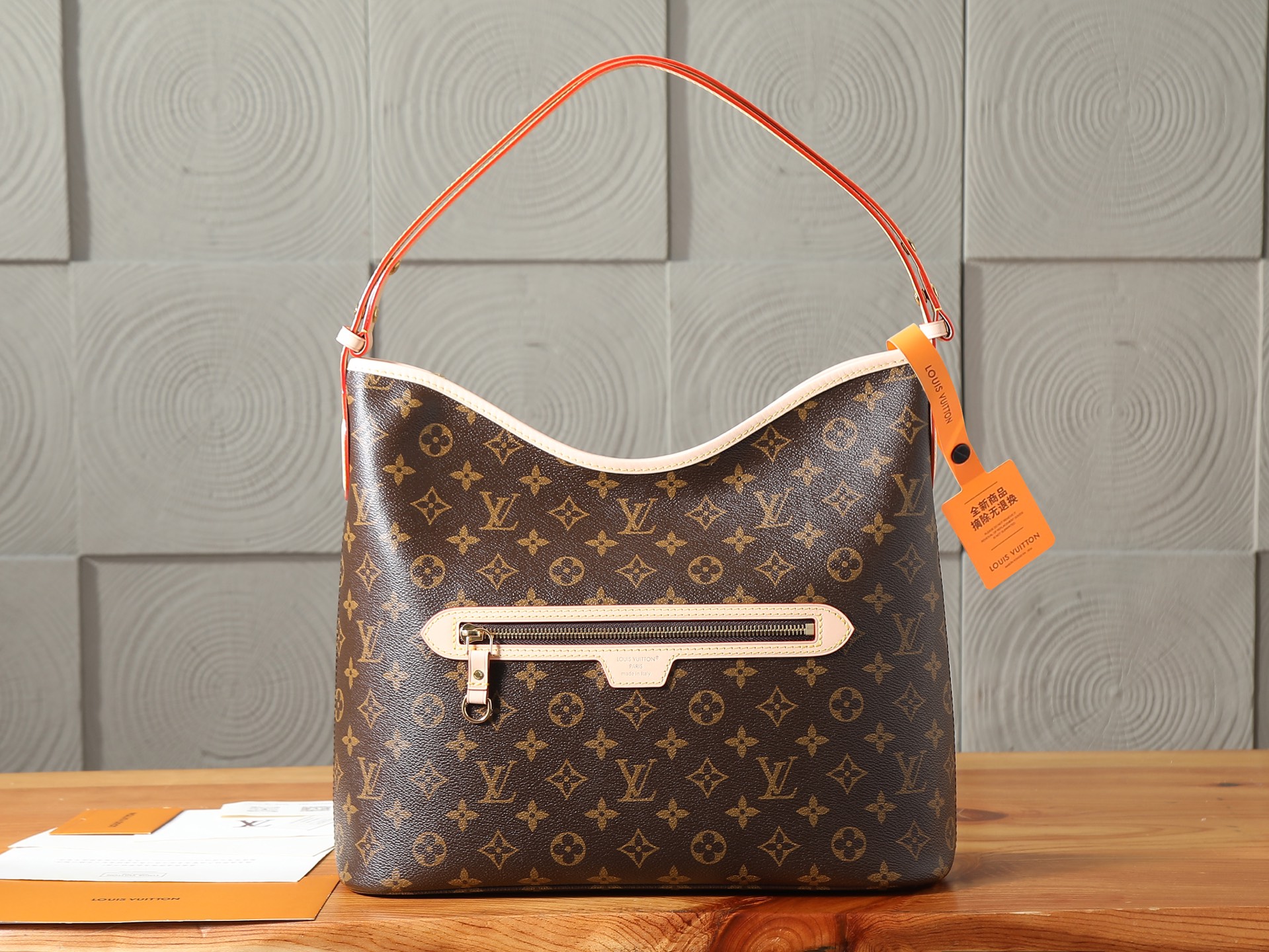 LV Louis Vuitton Lineup Handbag M27335