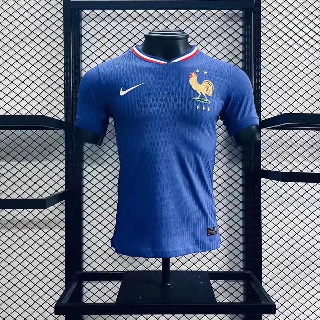 Player Version  France 24/25 Home Blue