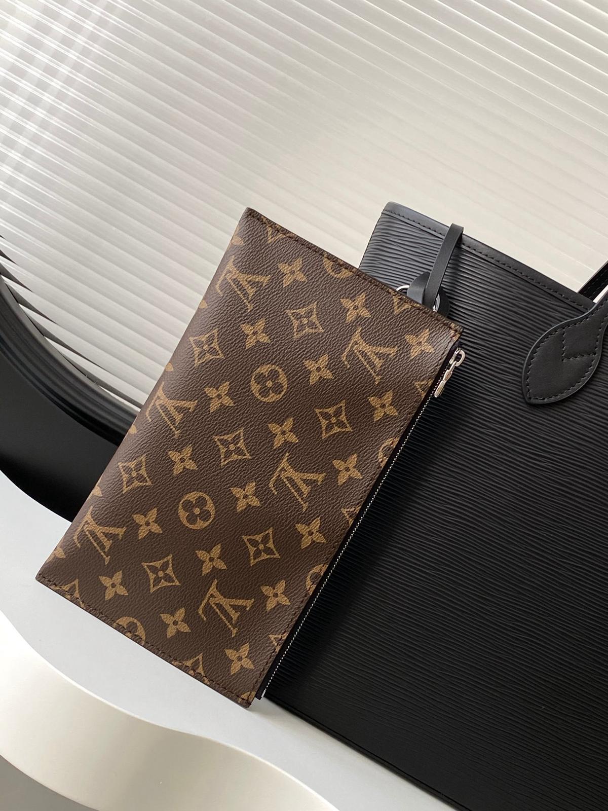 Louis Vuitton Neverfull MM bag