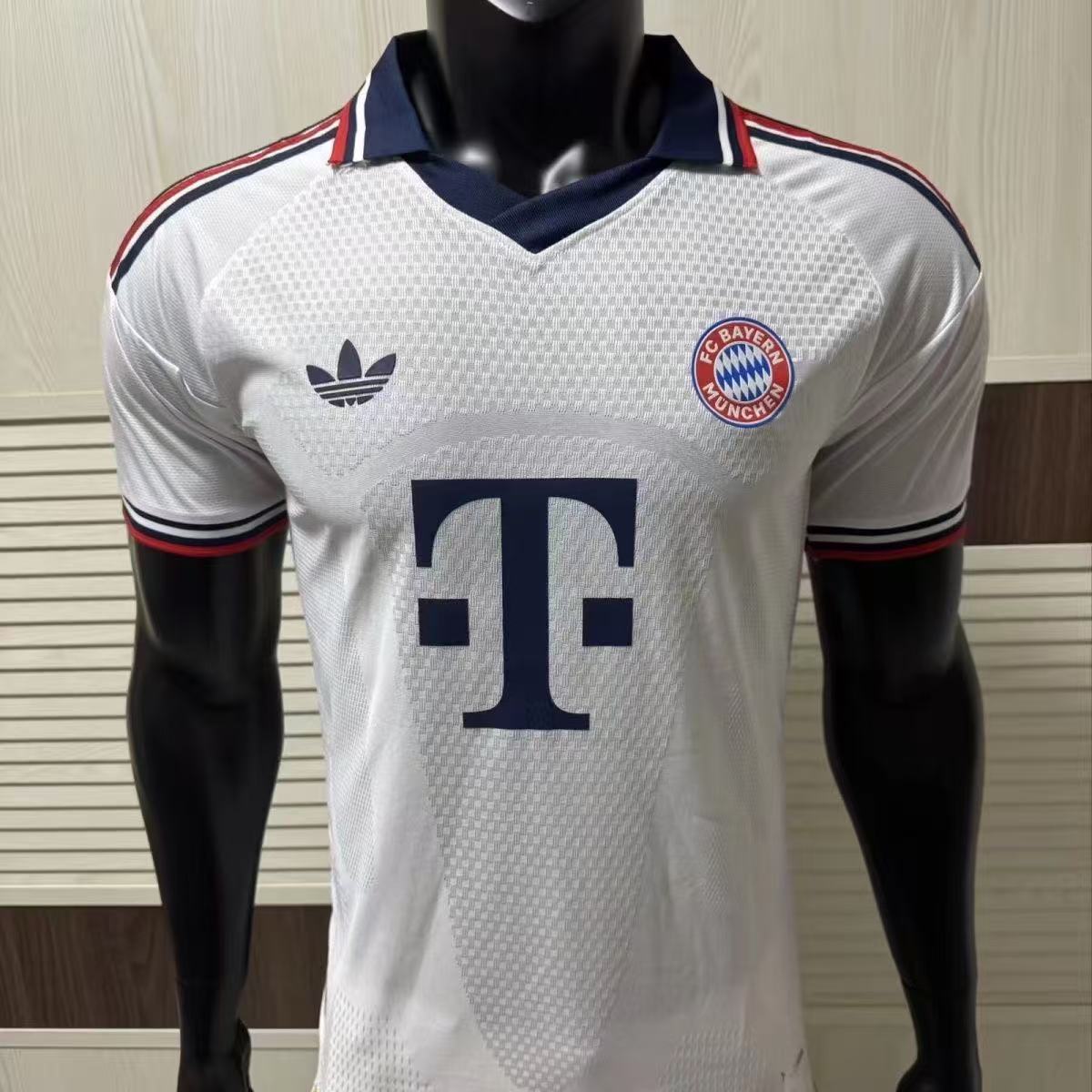 26-27 Player Version Bayern München  Men Jersey Away S-4XL
