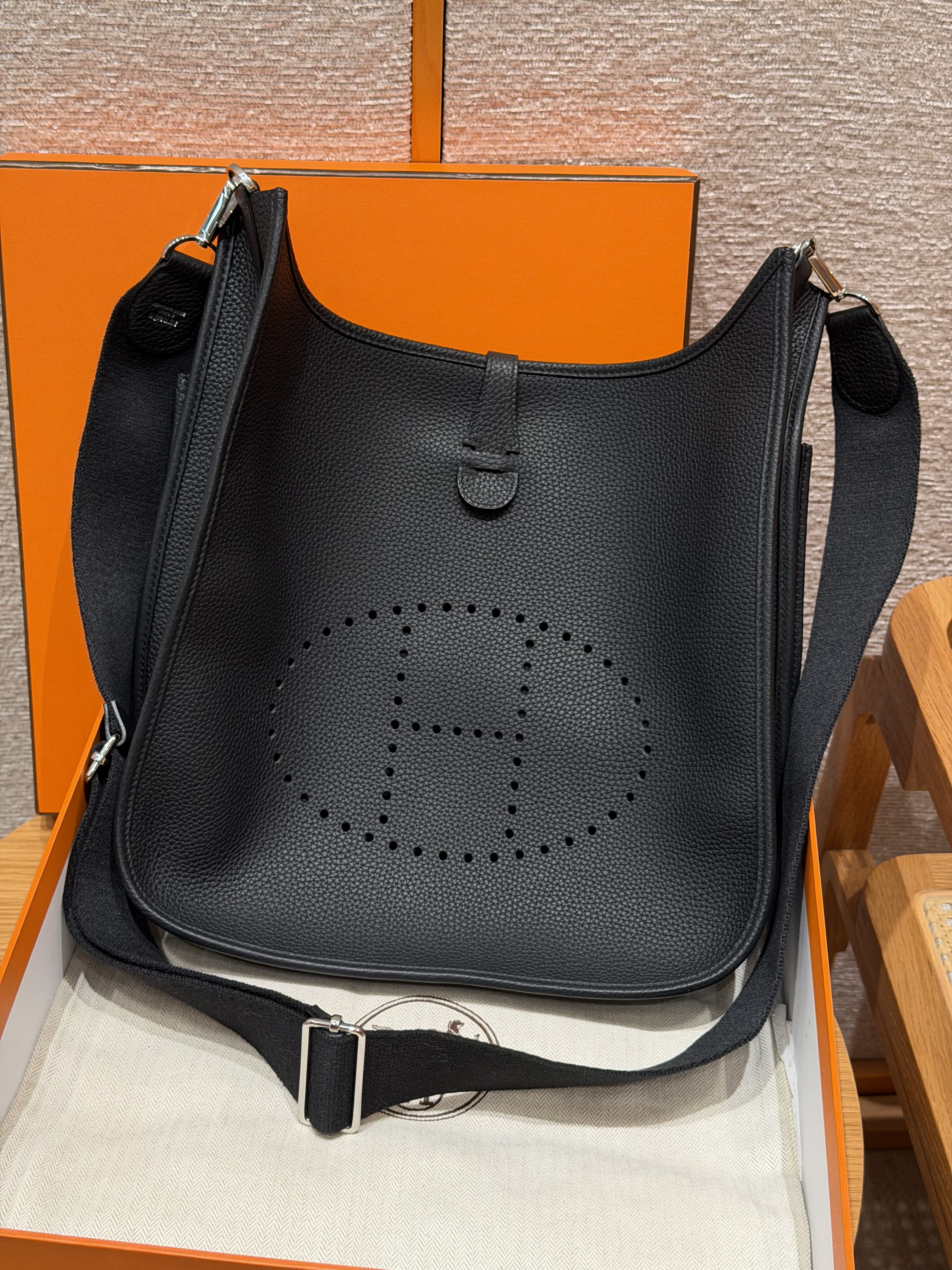 Hermes Black Clemence Evelyne III 29