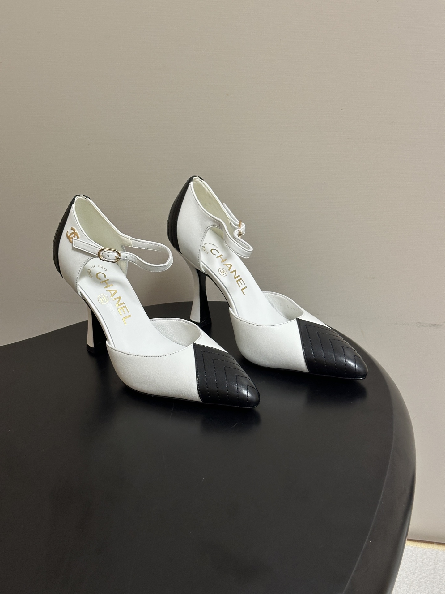 Chanel 2026 Leather  Pump