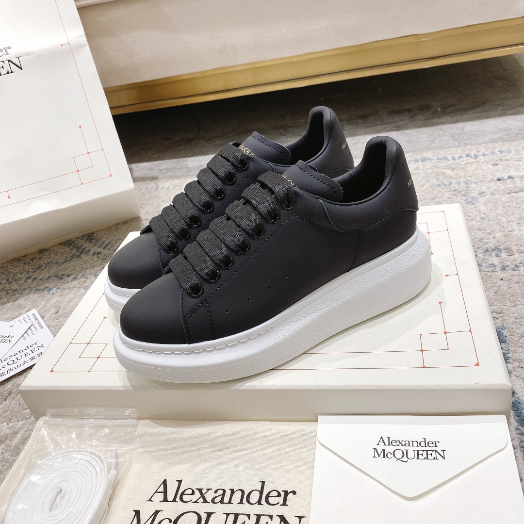 Alexander McQueen Oversized Unisex Sneaker