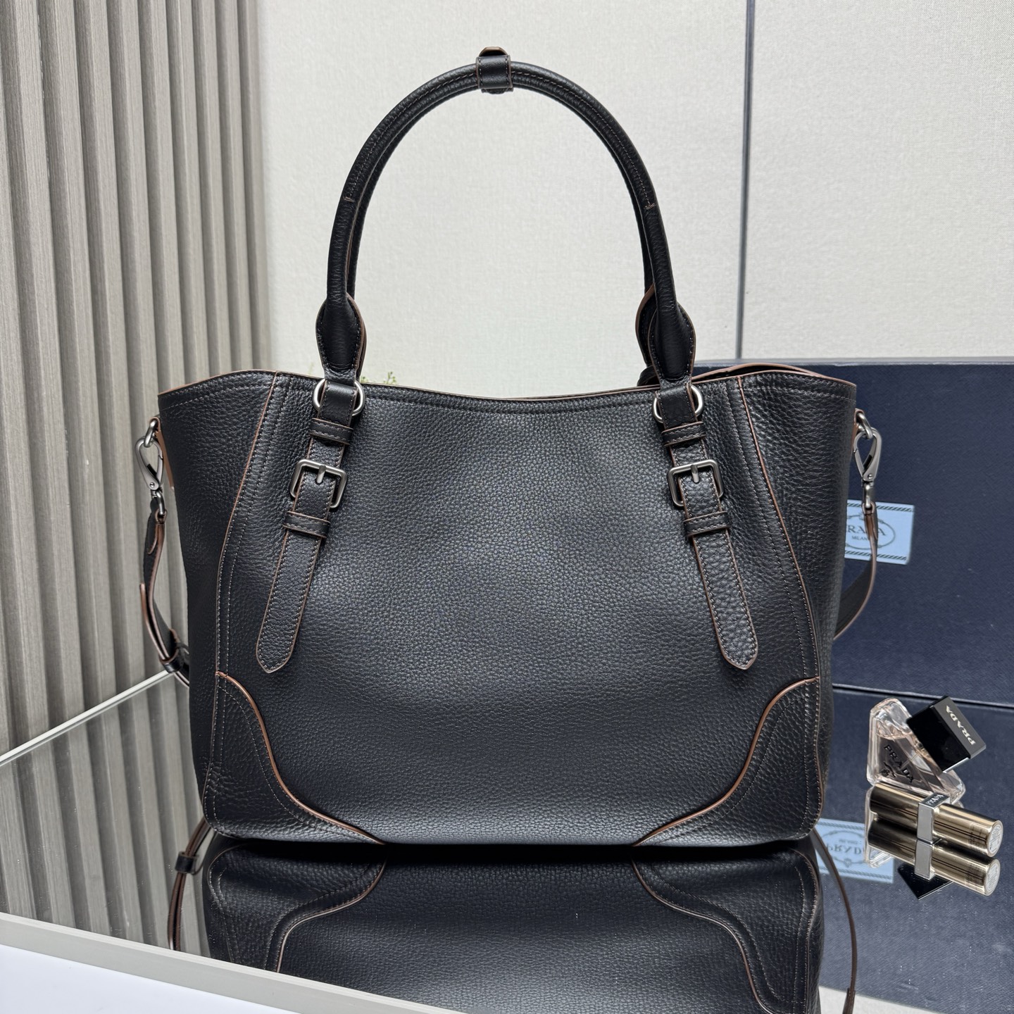 Prada Large leather tote bag-Black 1BG602