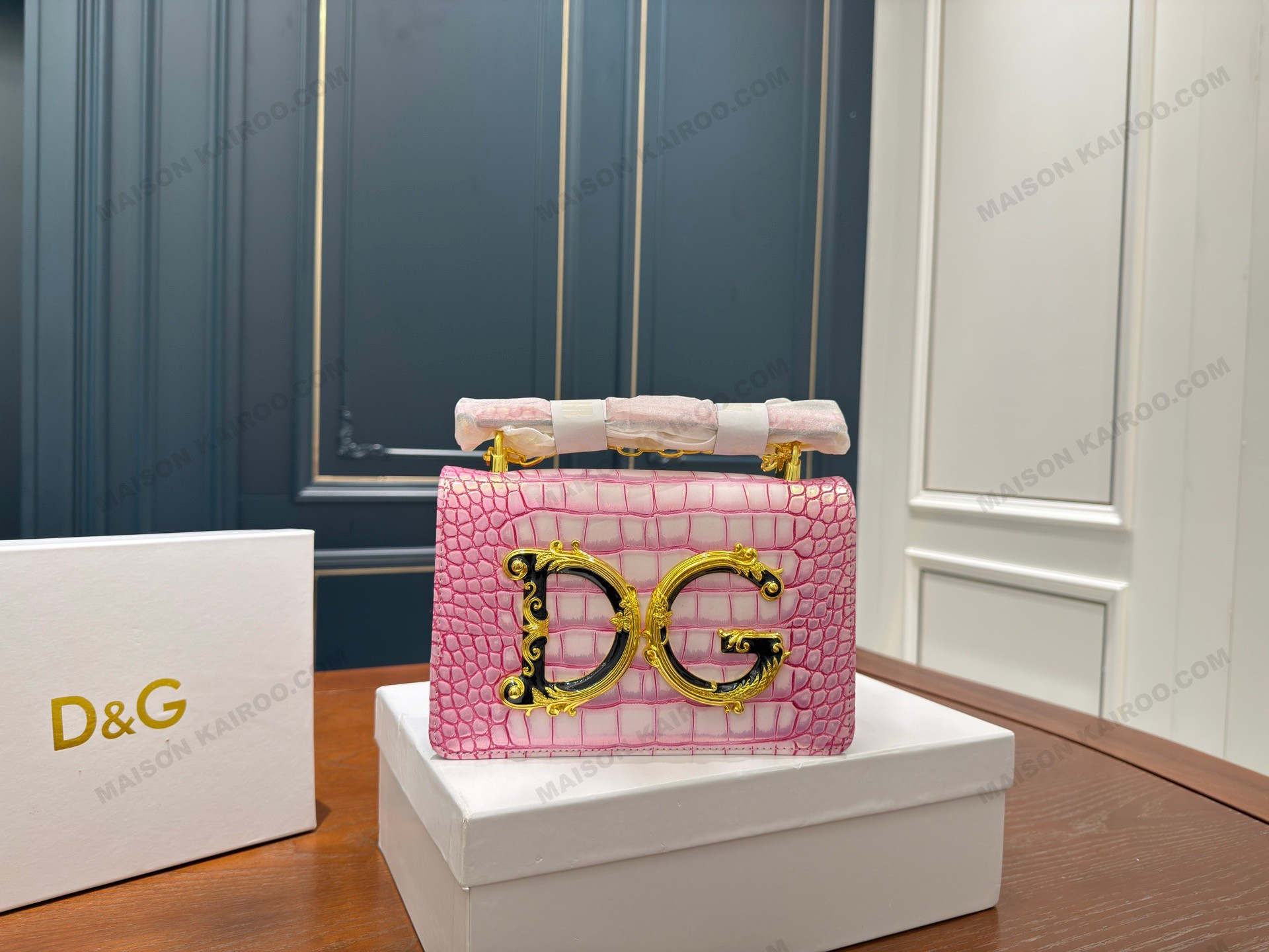 Dolce & Gabbana DG Baroque Logo Iridescent Gloss Croc Leather Chain Flap Shoulder Bag - KAIROO