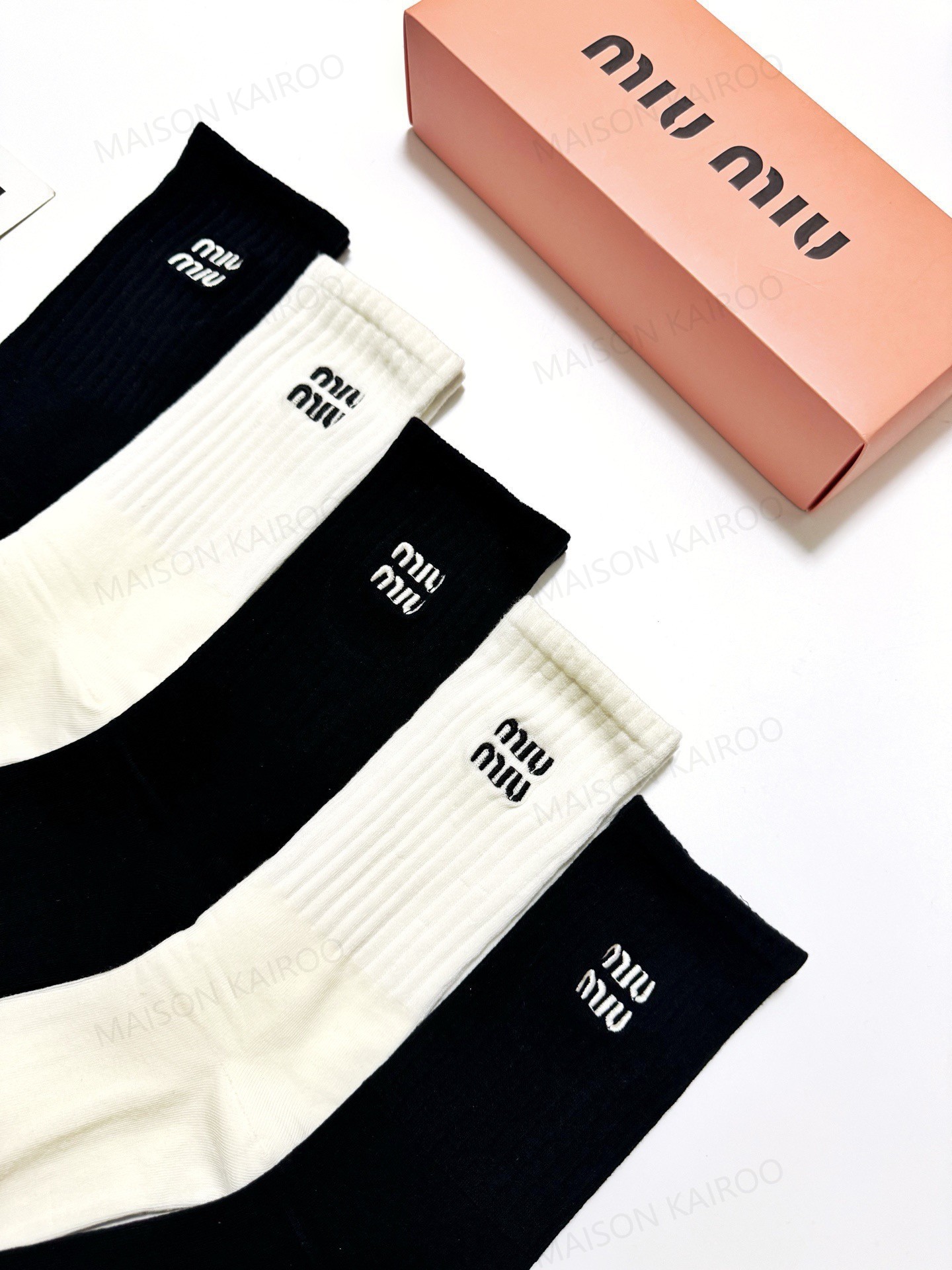 MIU MIU Socks 5-Pack - KAIROO