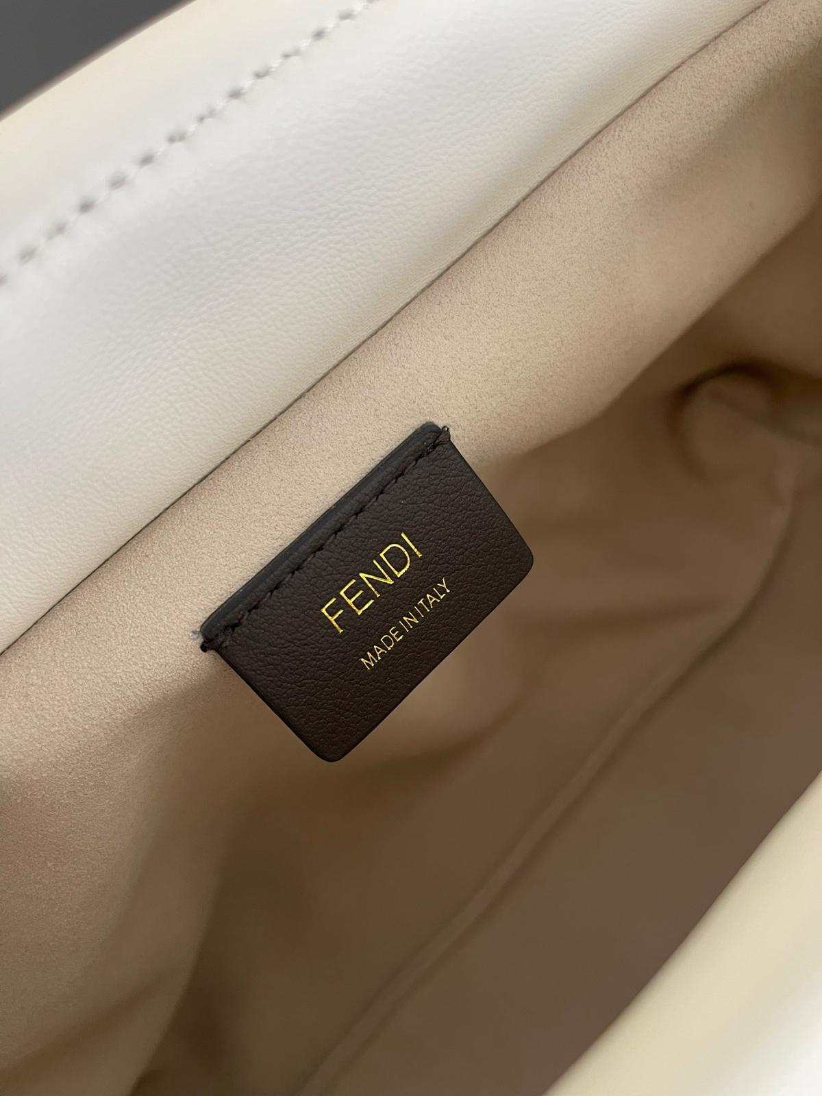 Fendi  Mamma Baguette Medium Bags