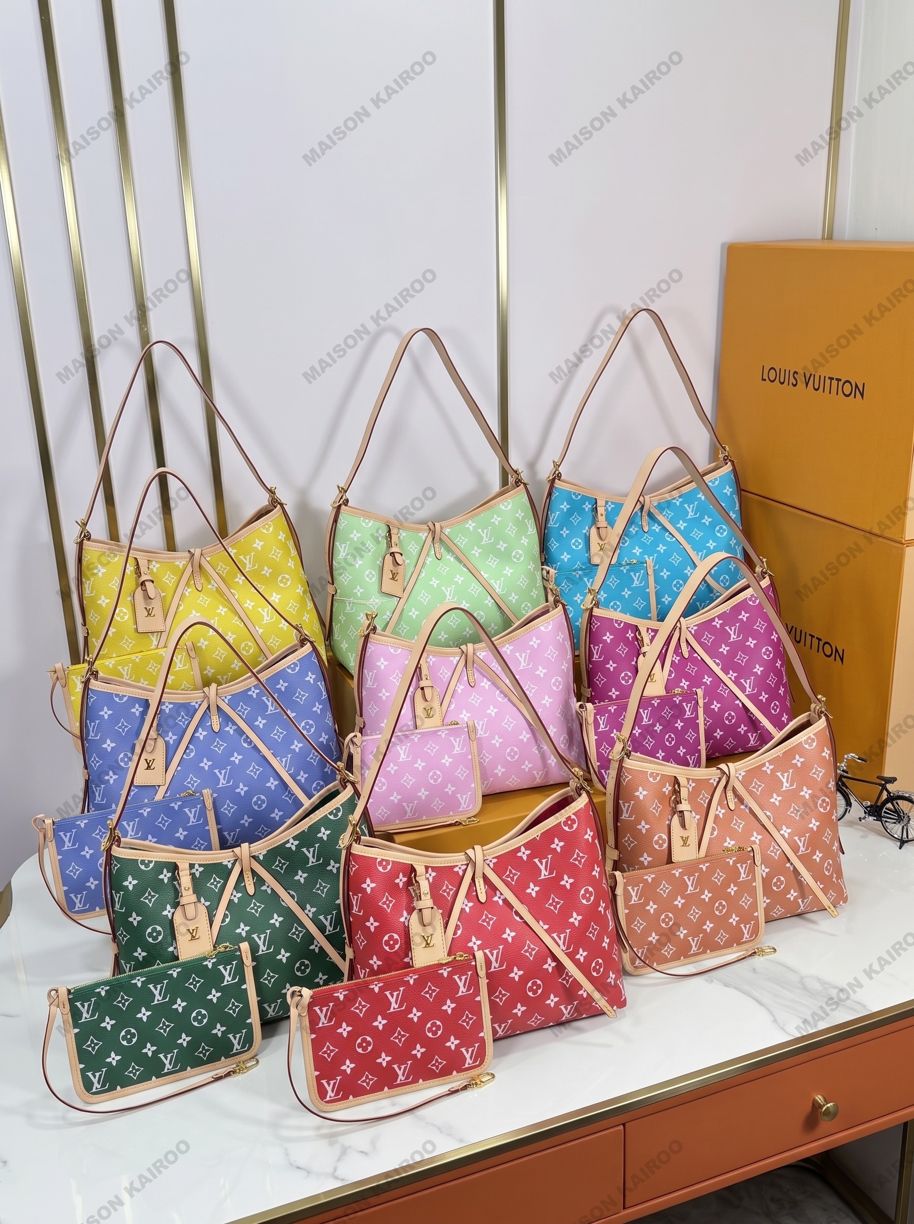 Louis Vuitton LV Carryall PM Speedy 29 Logo Vibrant Bicolor Monogram Canvas Hobo Tote Shoulder Bag - KAIROO