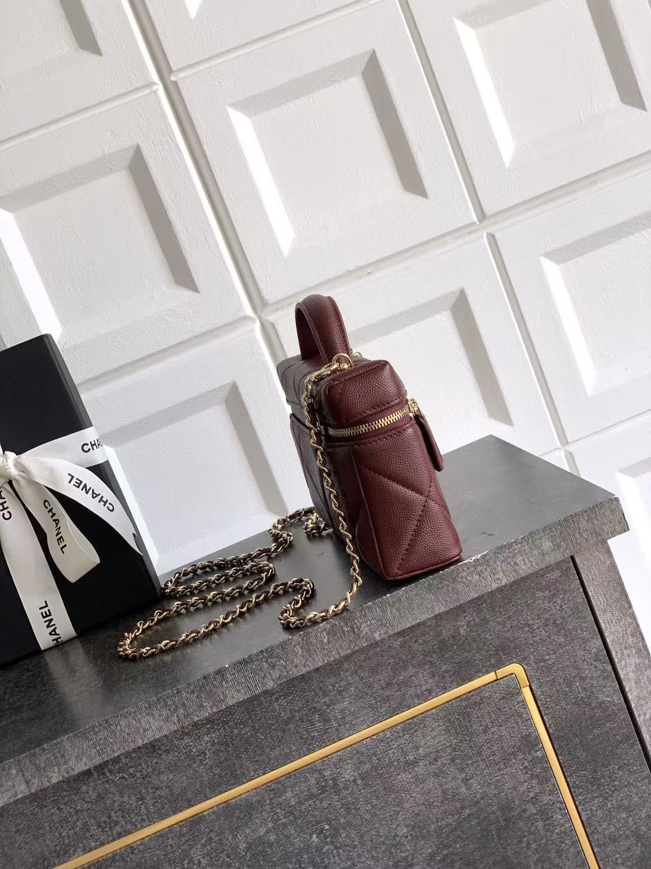 Chanel 25k Large Quilted Calfskin Handbag