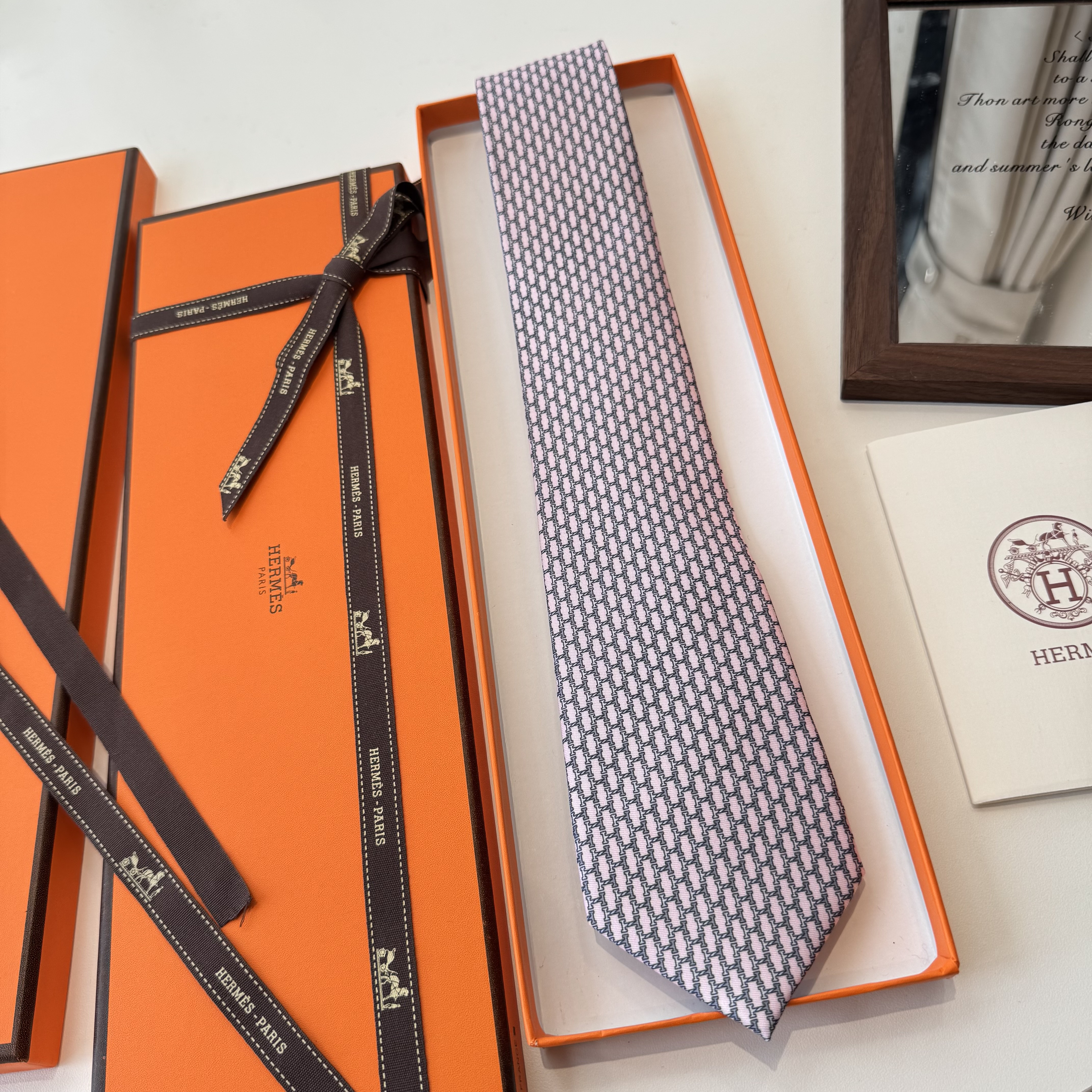 Hermes Men's Neck Tie