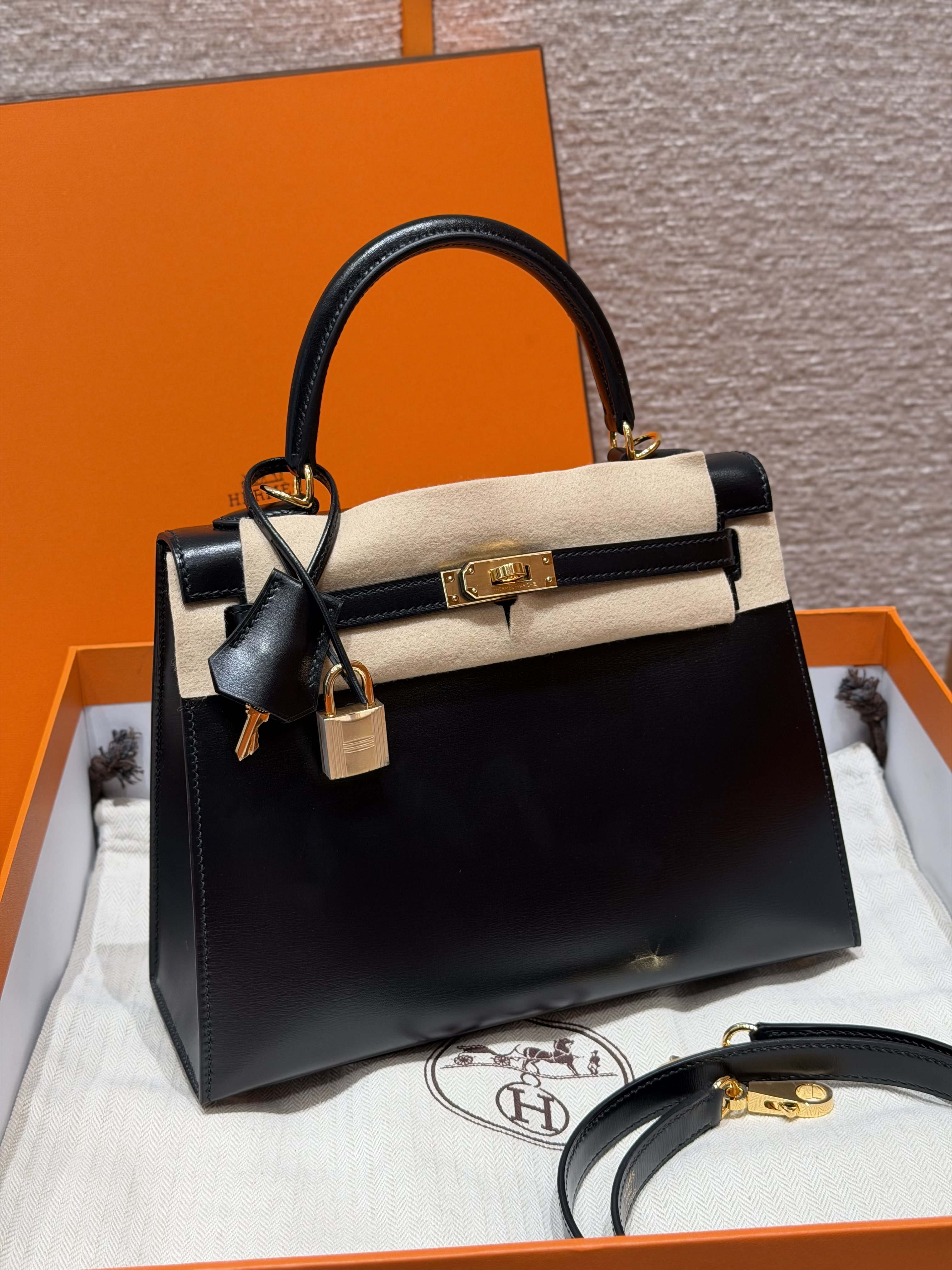 Hermes Black Box Kelly 25