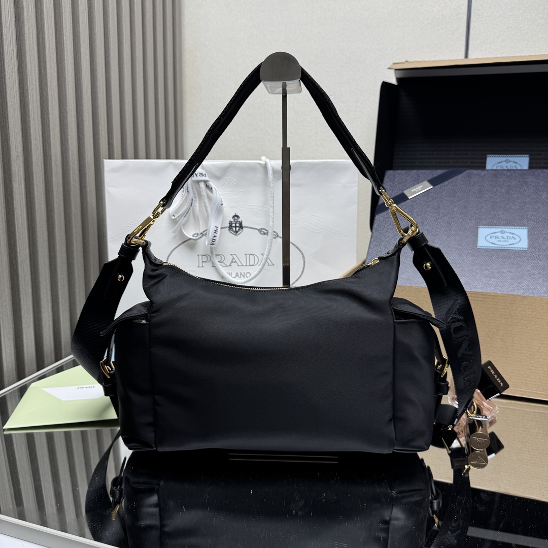 Prada Explore large Re-Nylon and leather bag-Black 1BC264