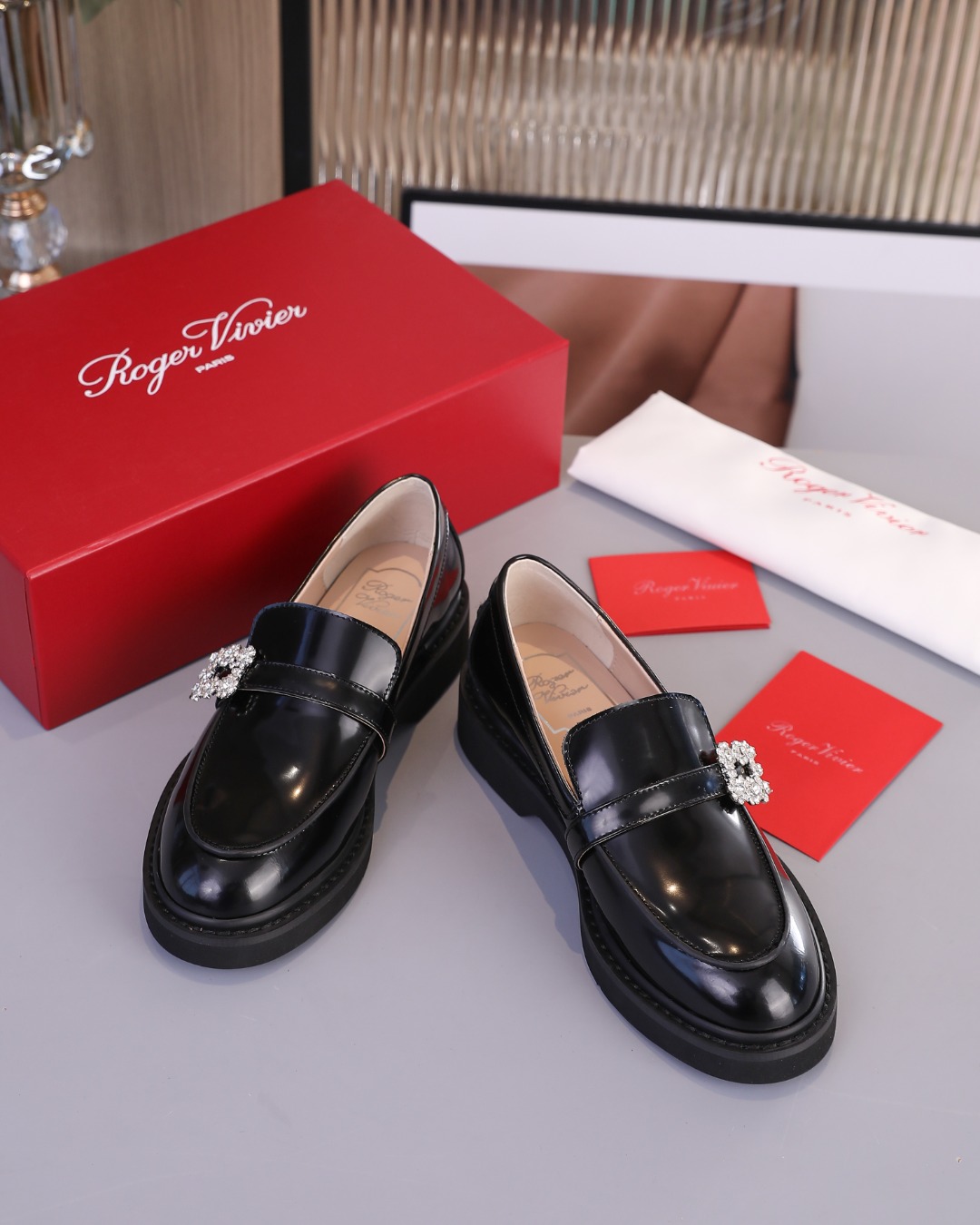Roger Vivier Shiny leather Loafers