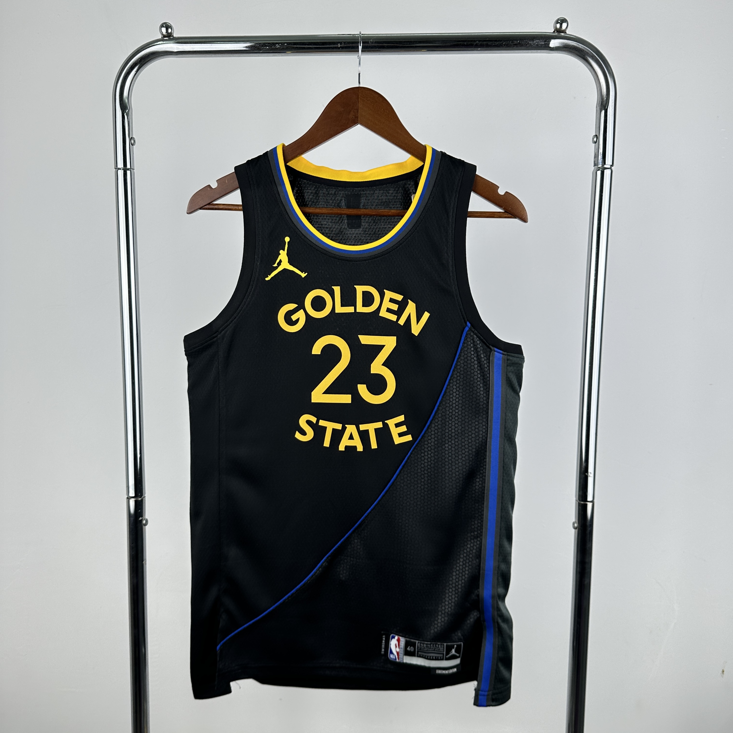 25 Season Warriors Flyer Edition #23